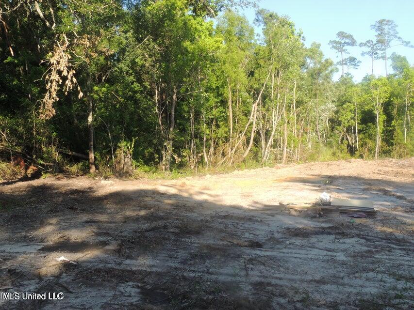 202 Vacation Lane Property Photo 7