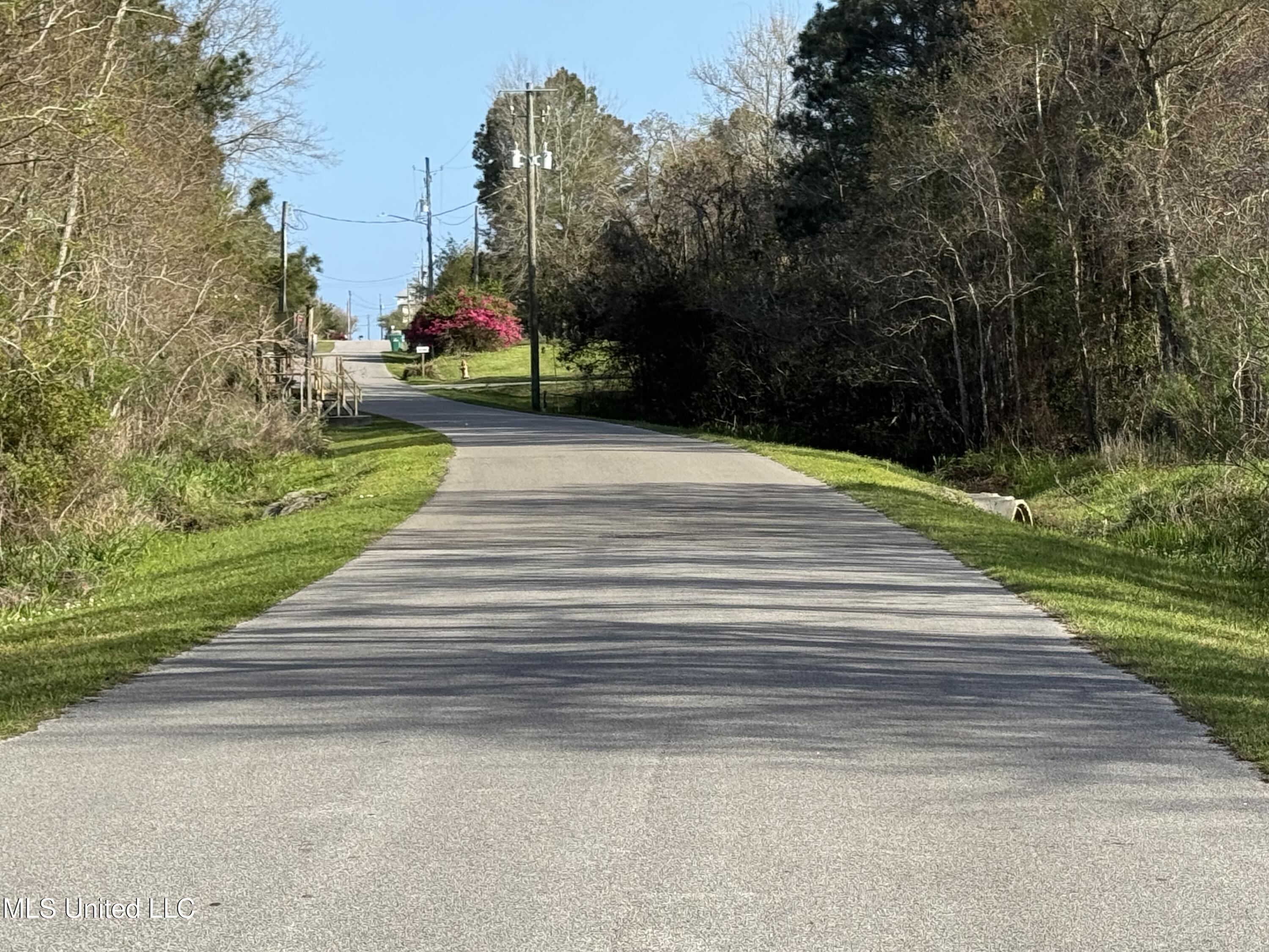 202 Vacation Lane Property Photo 18