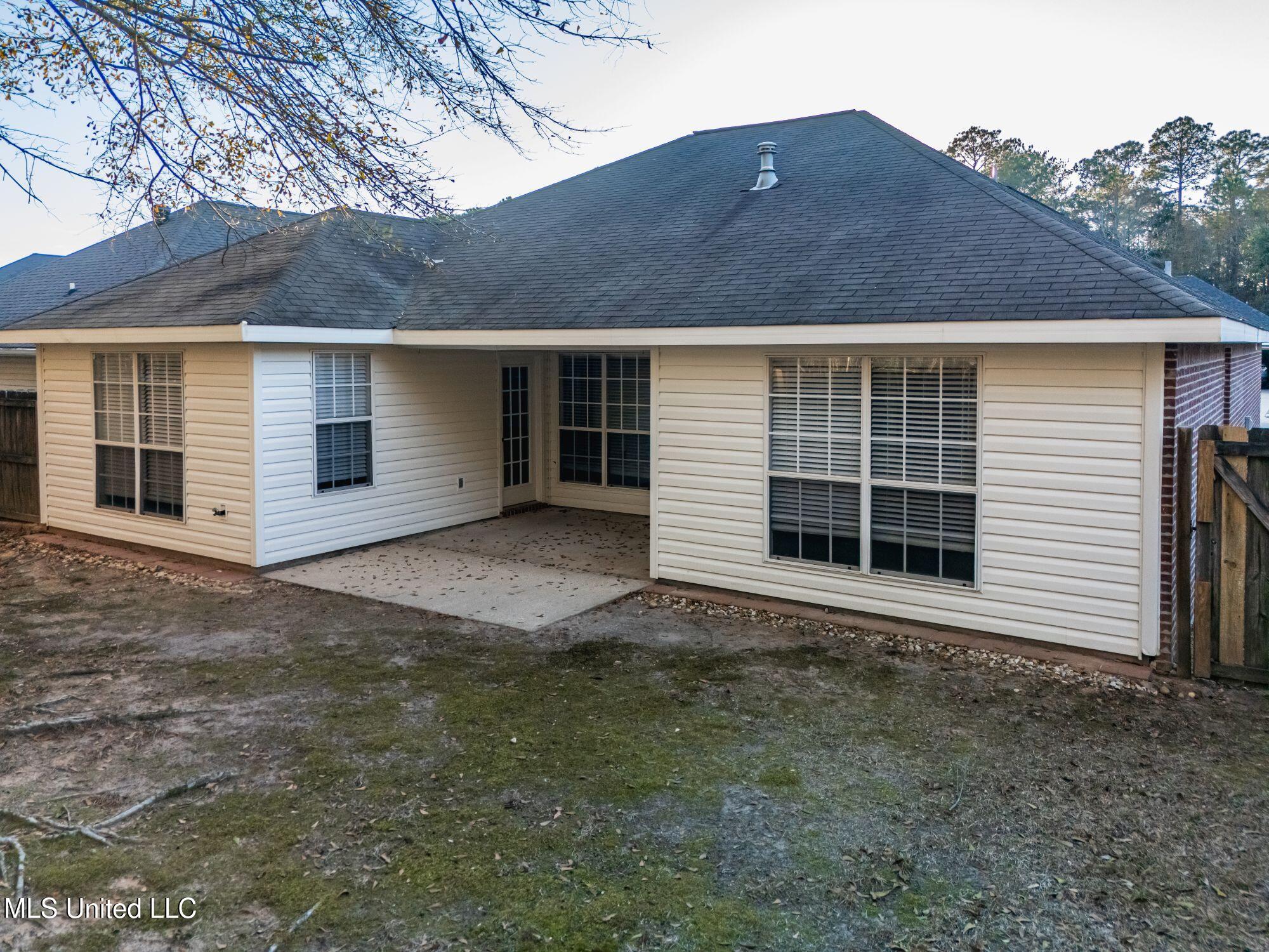 11537 Azalea Trace Property Photo 6