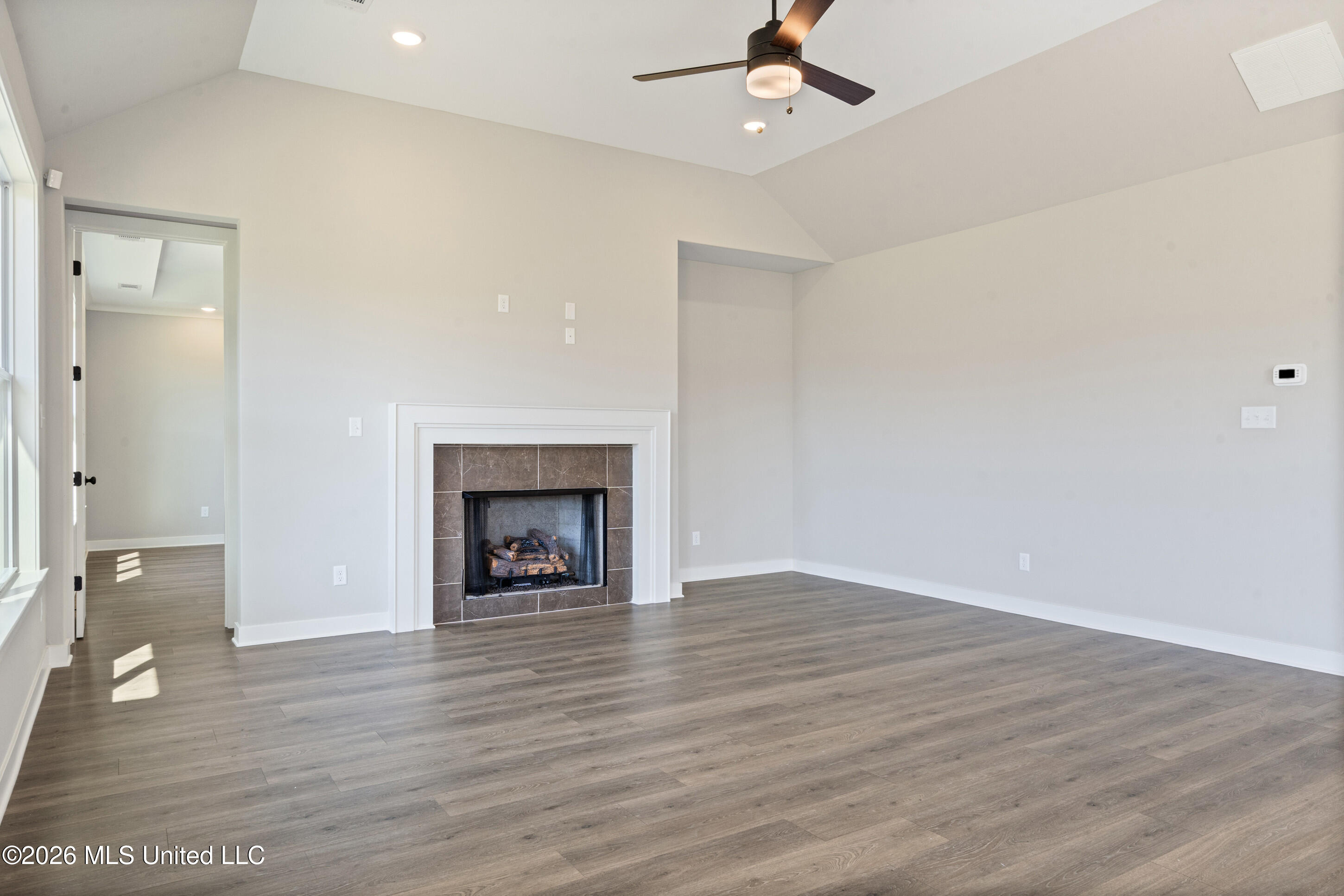 9107 Apple Orchard Cove Property Photo 8