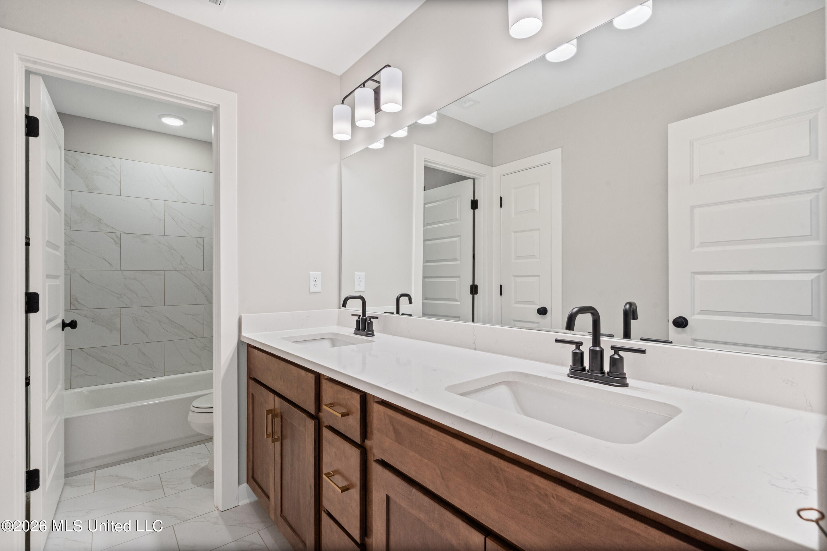 9107 Apple Orchard Cove Property Photo 26