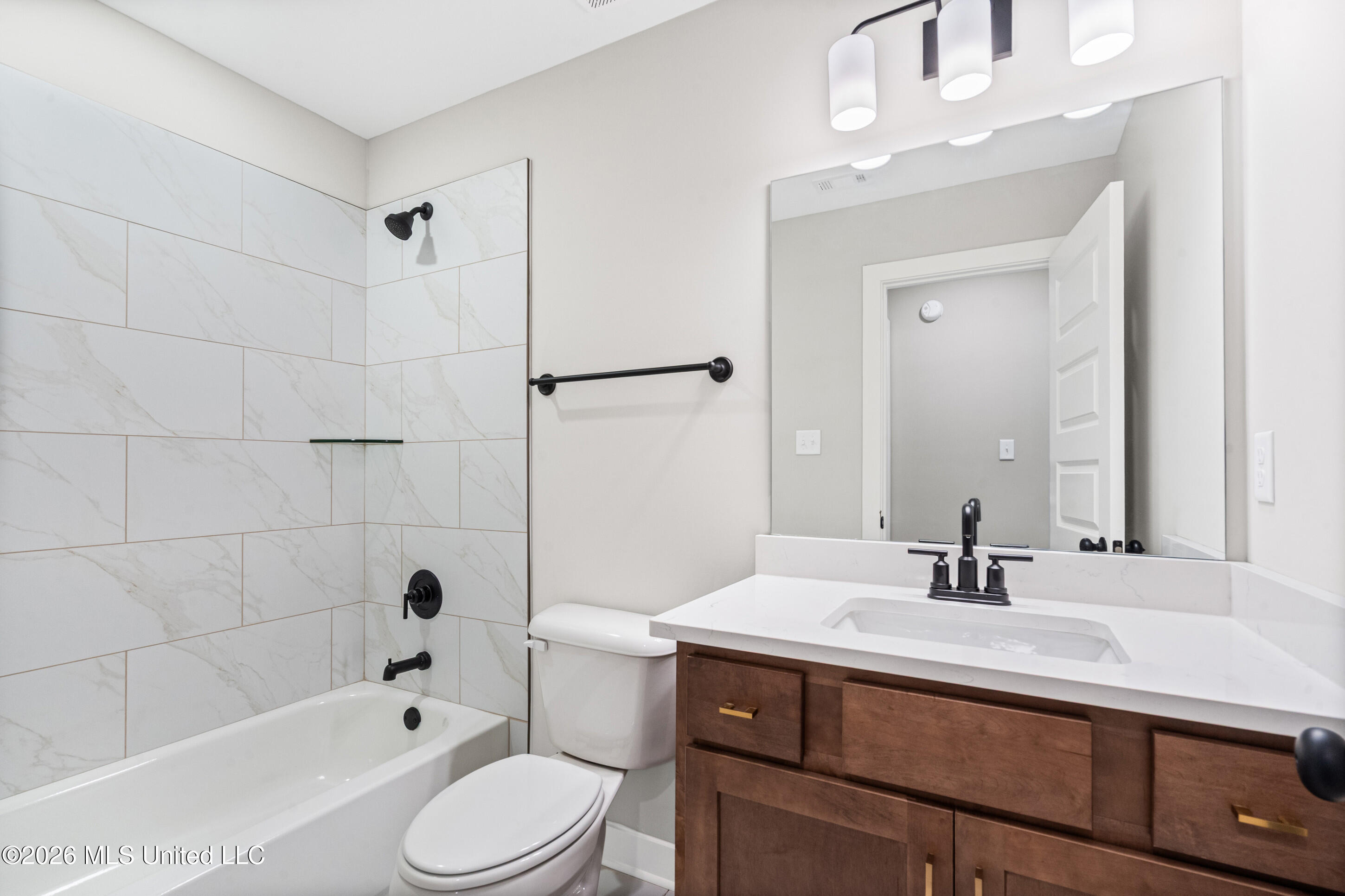 9107 Apple Orchard Cove Property Photo 28