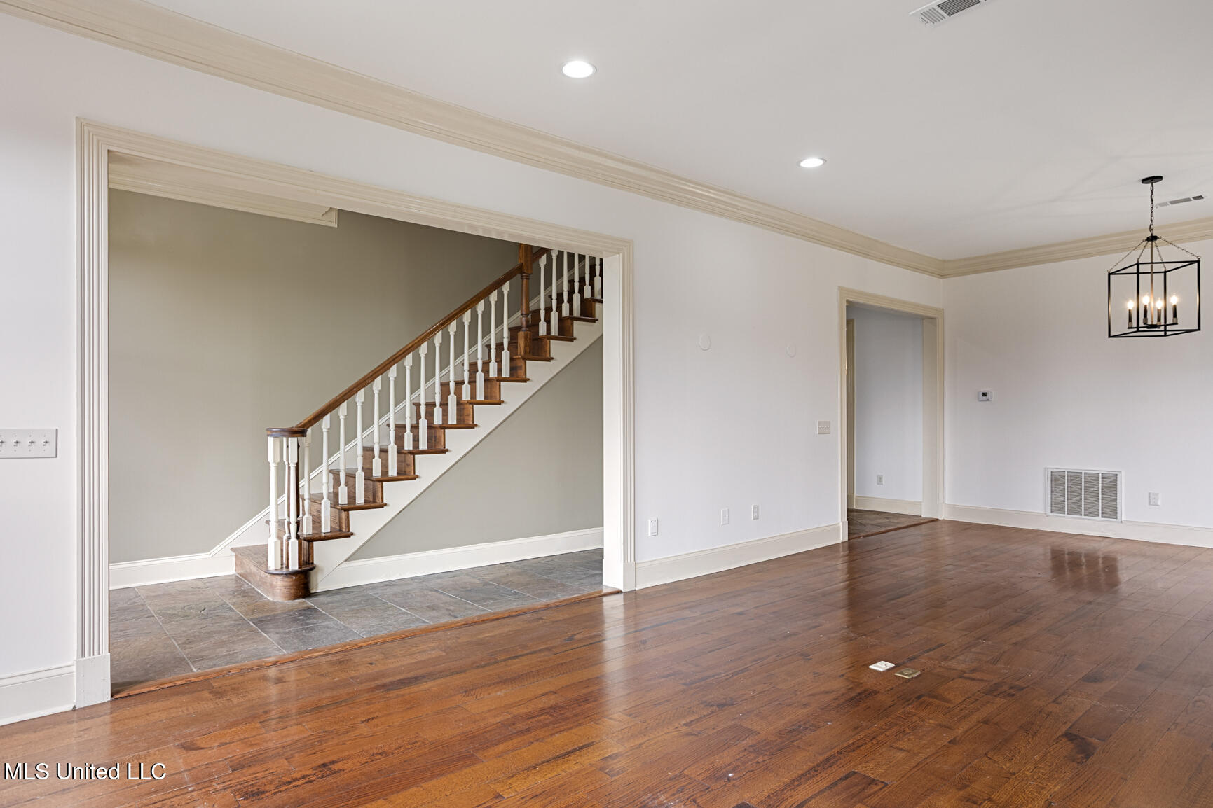 124 Dumaine Place Property Photo 6