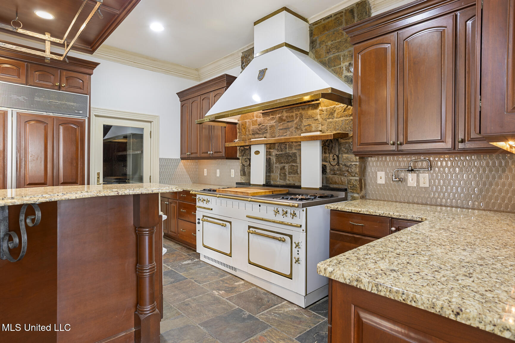 124 Dumaine Place Property Photo 15