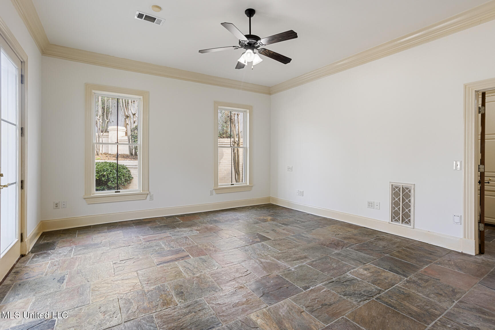 124 Dumaine Place Property Photo 22