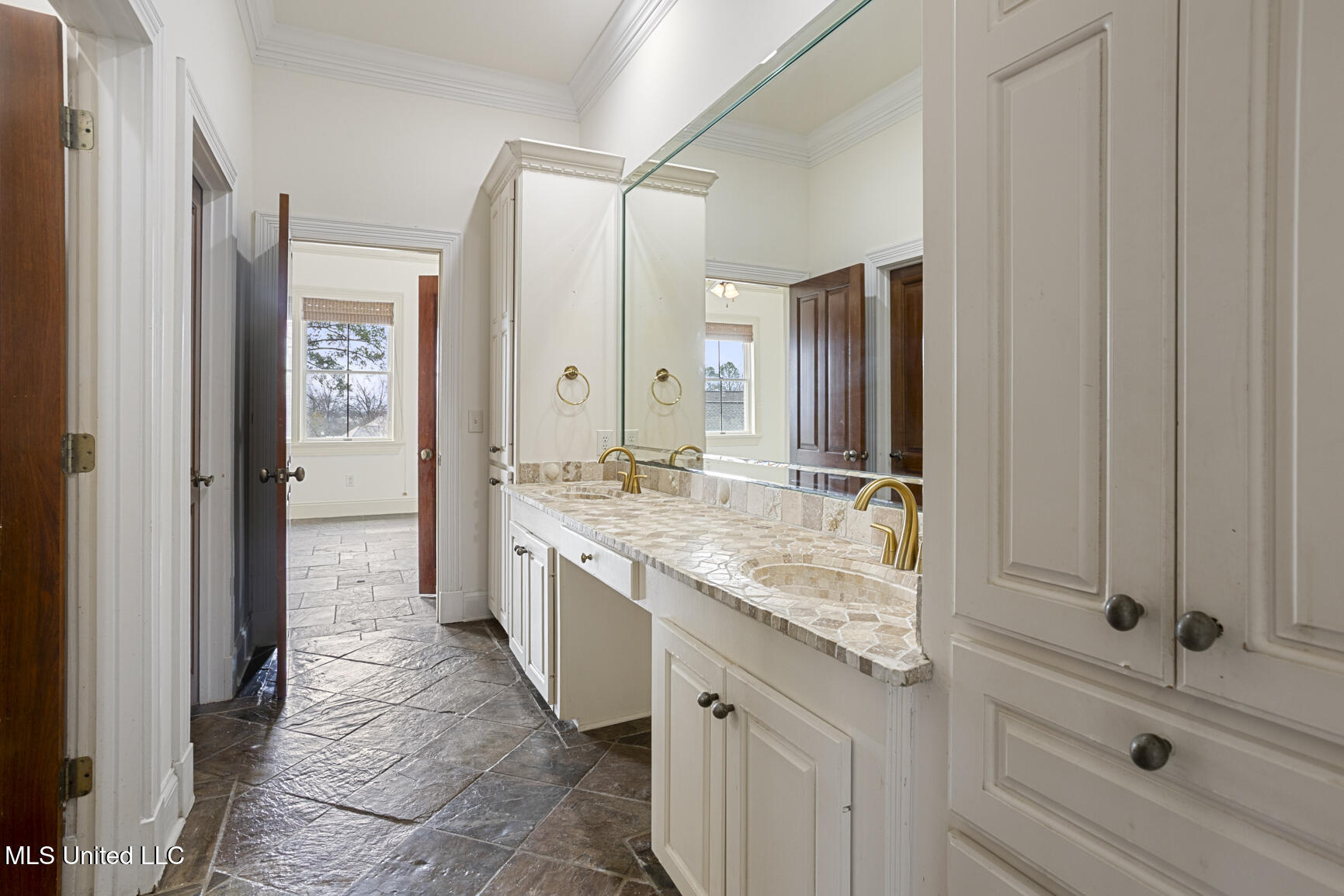 124 Dumaine Place Property Photo 35