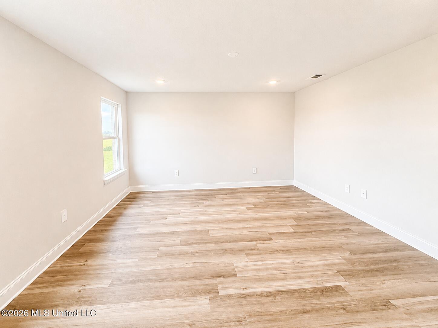9383 Reserve Boulevard Property Photo 8