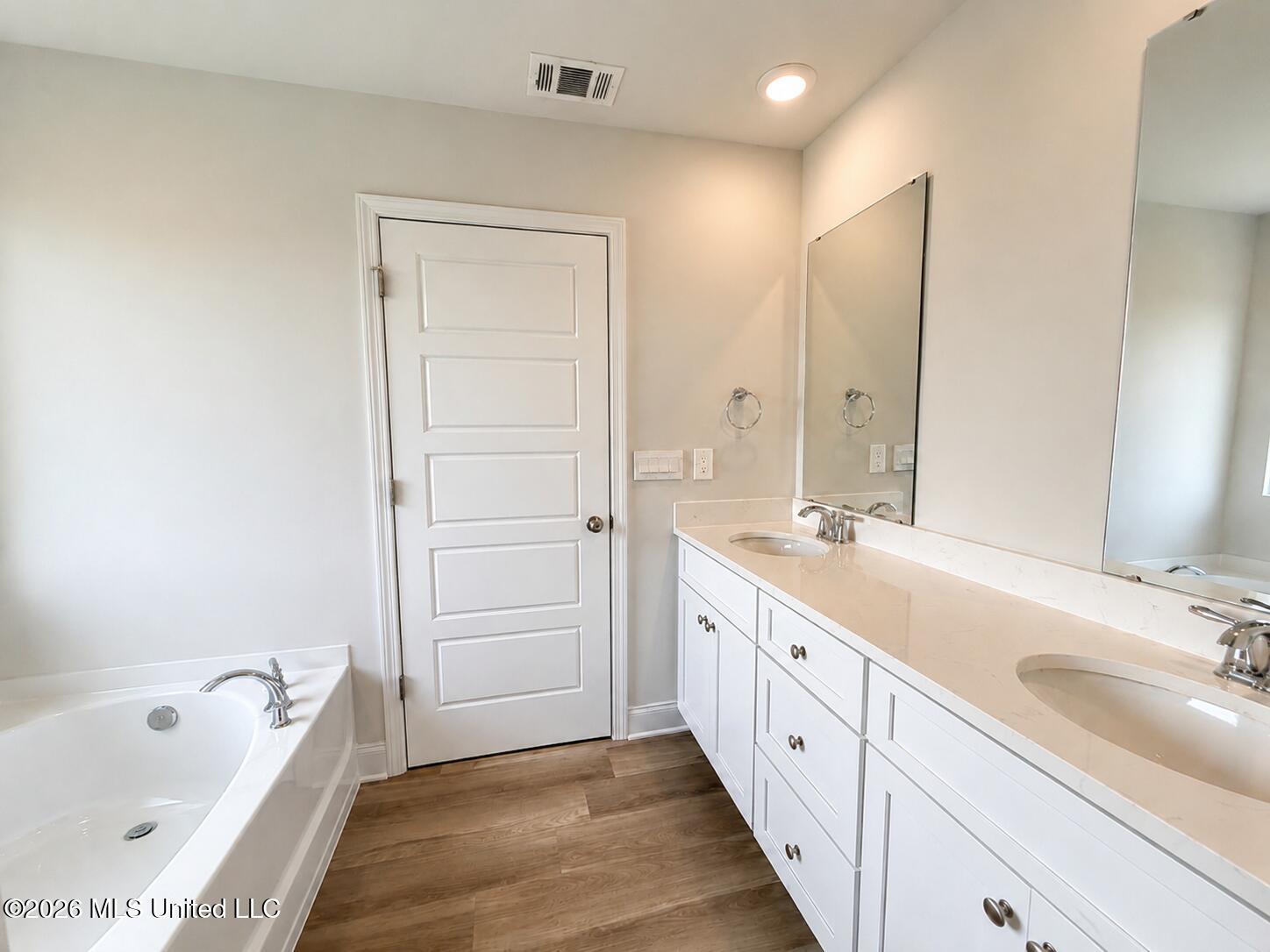 9383 Reserve Boulevard Property Photo 9