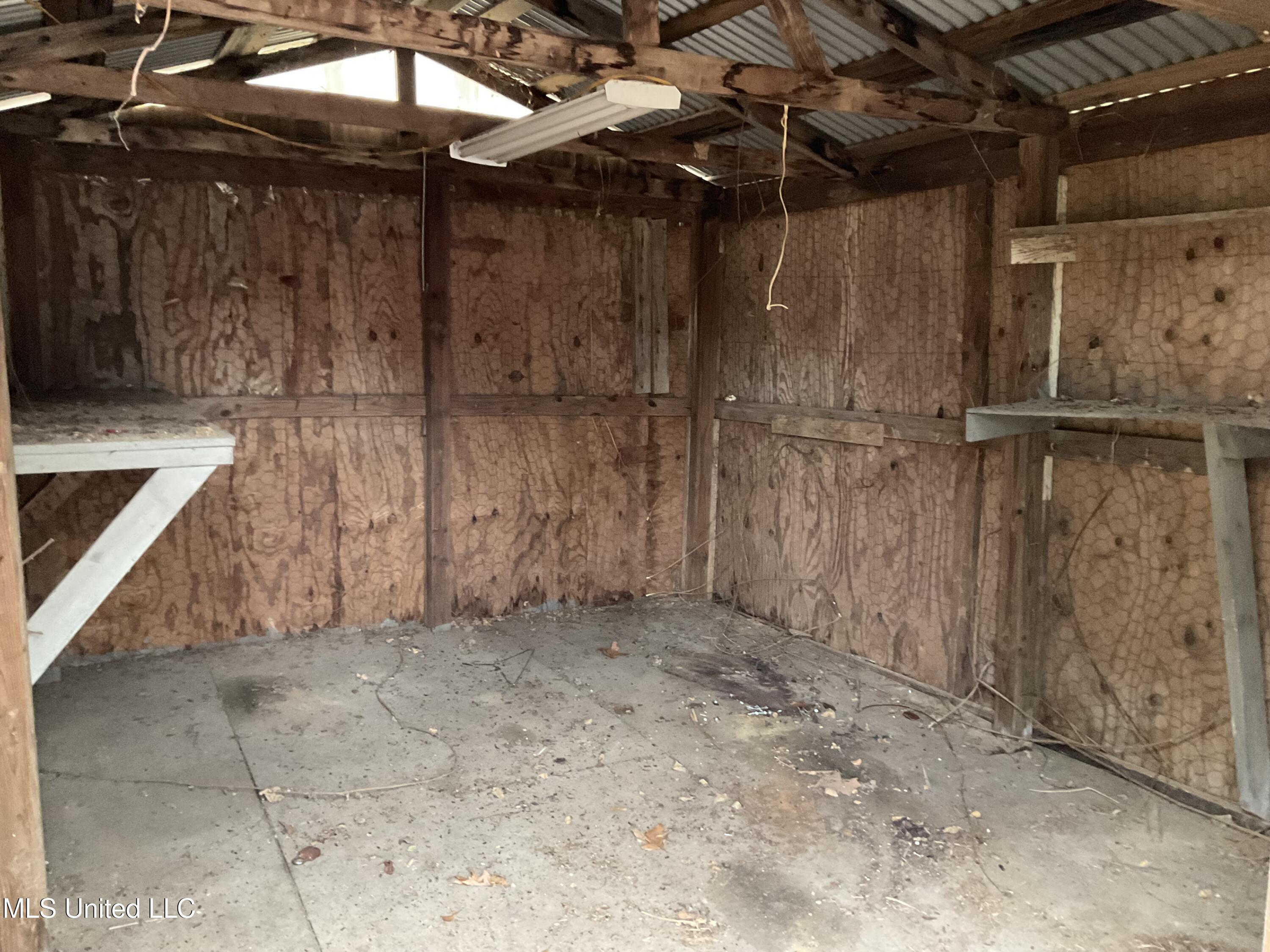 332 Brad Street Property Photo 14