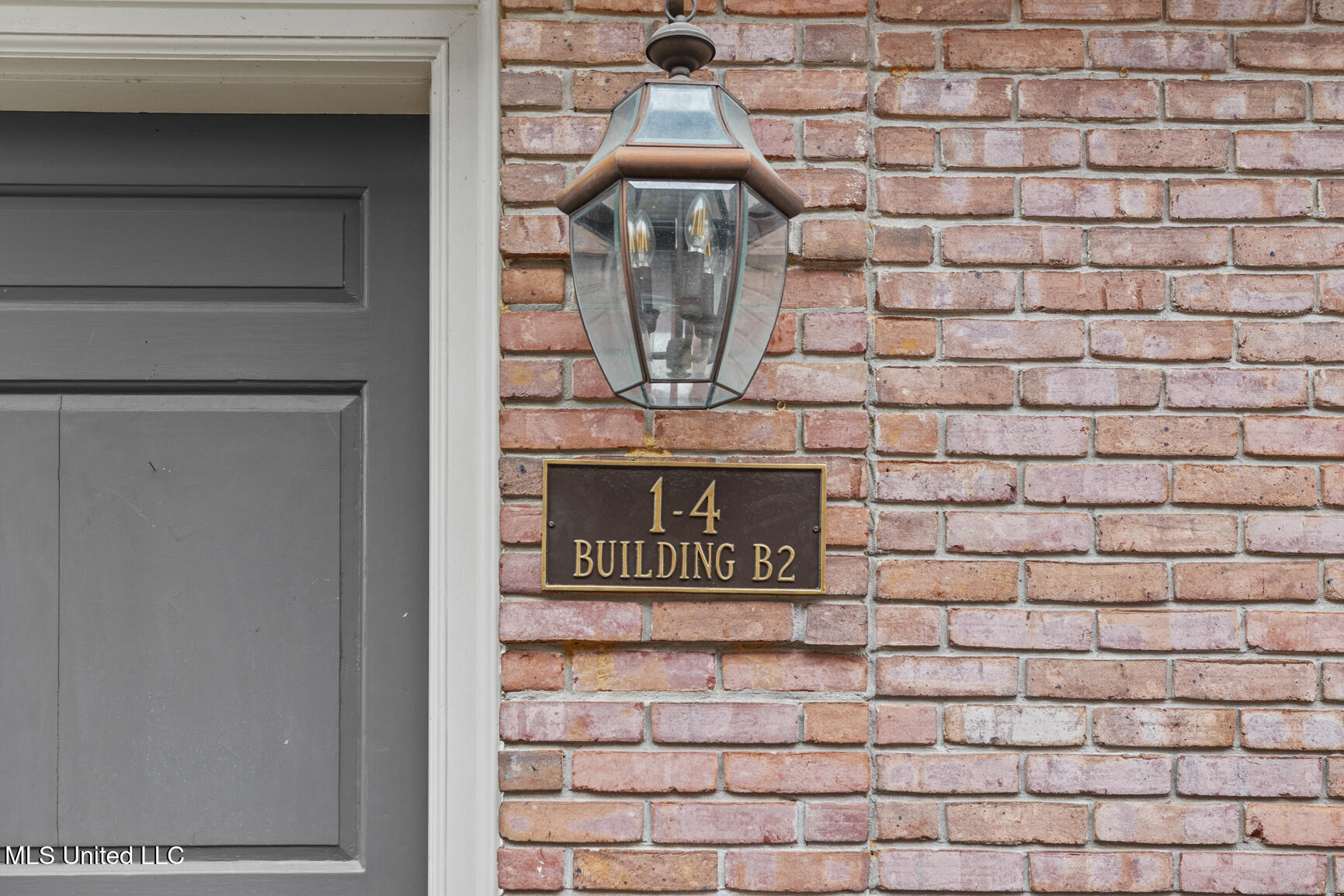 420 Saint Andrews Drive Property Photo 4