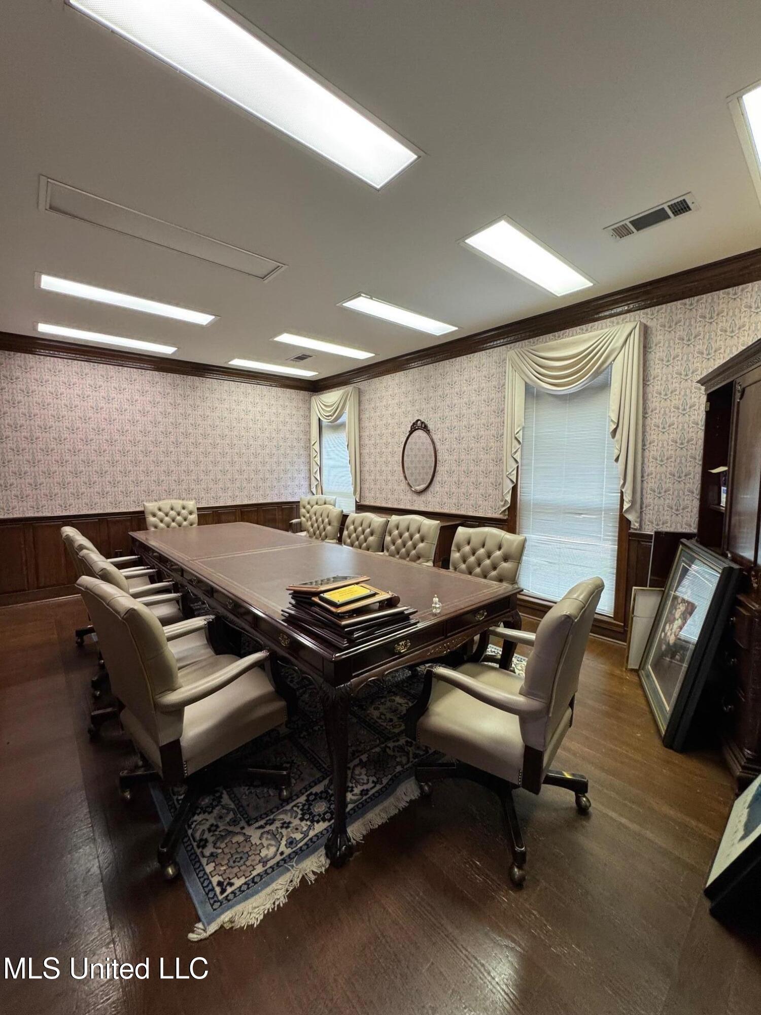 17 Northtown Drive Property Photo 8