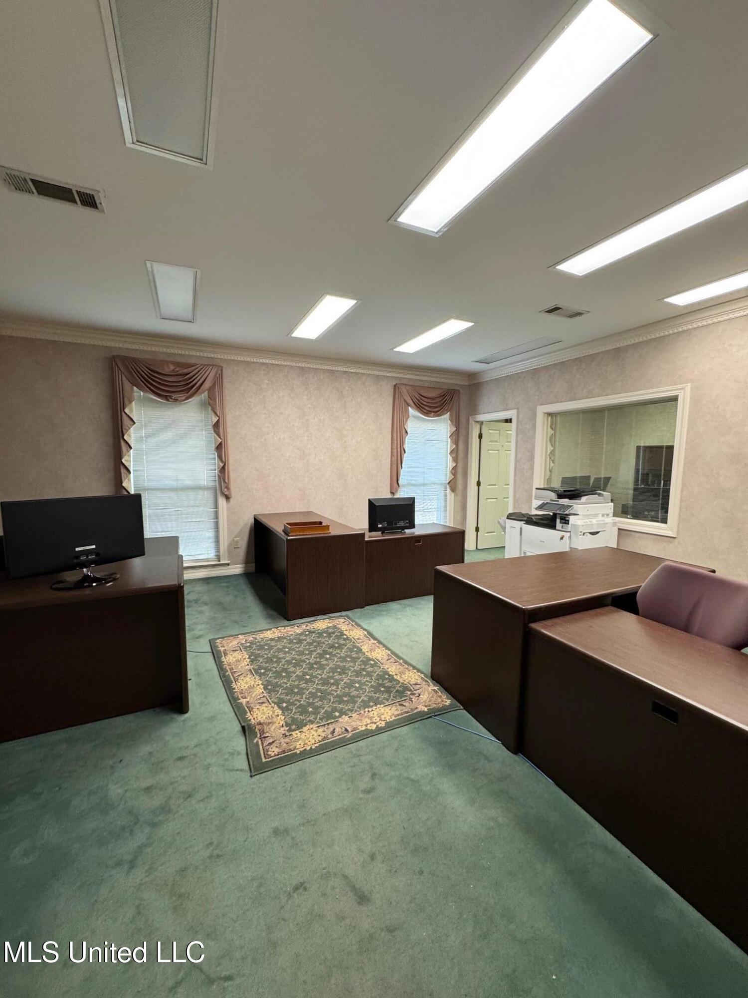 17 Northtown Drive Property Photo 13