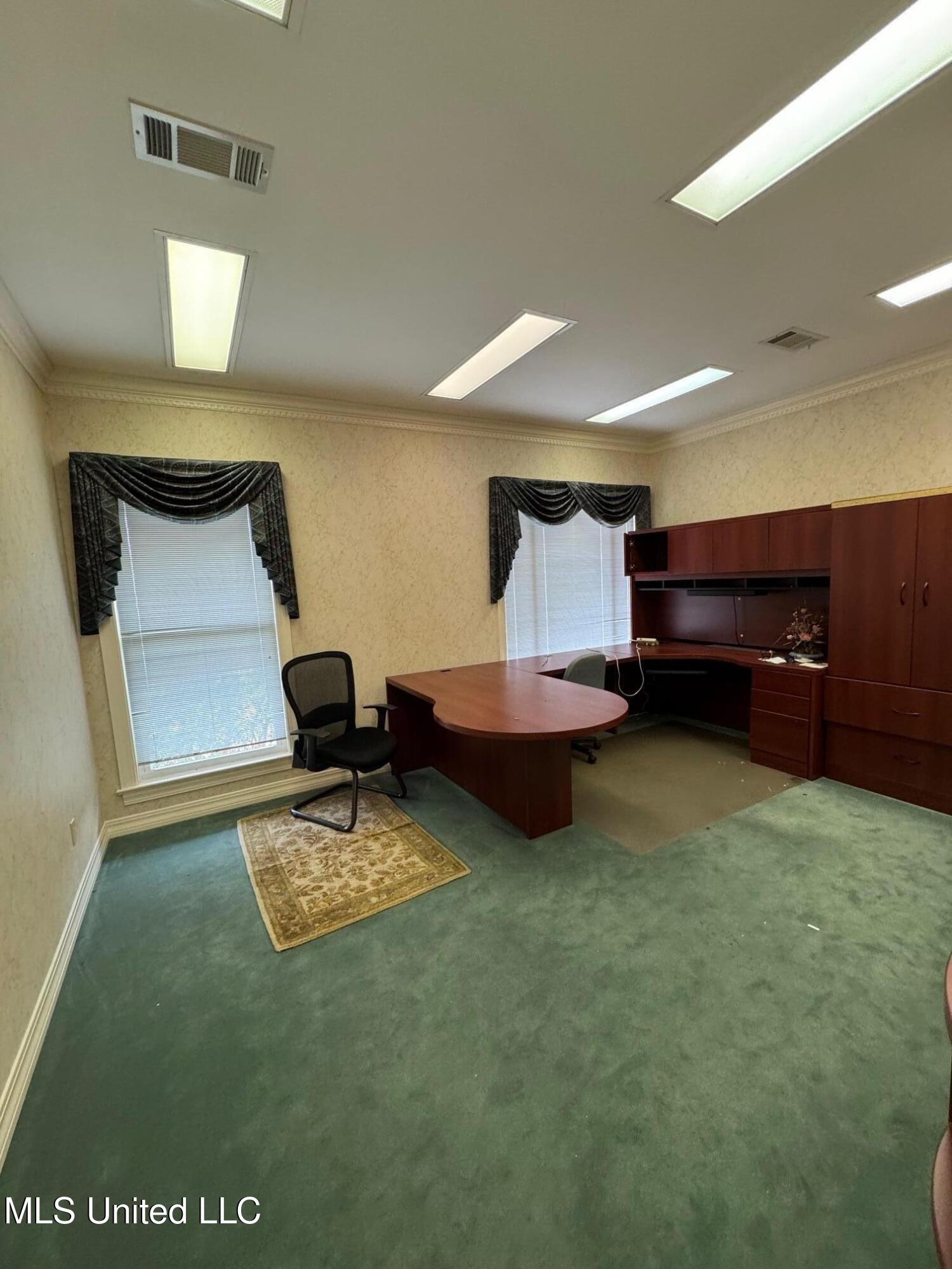 17 Northtown Drive Property Photo 26