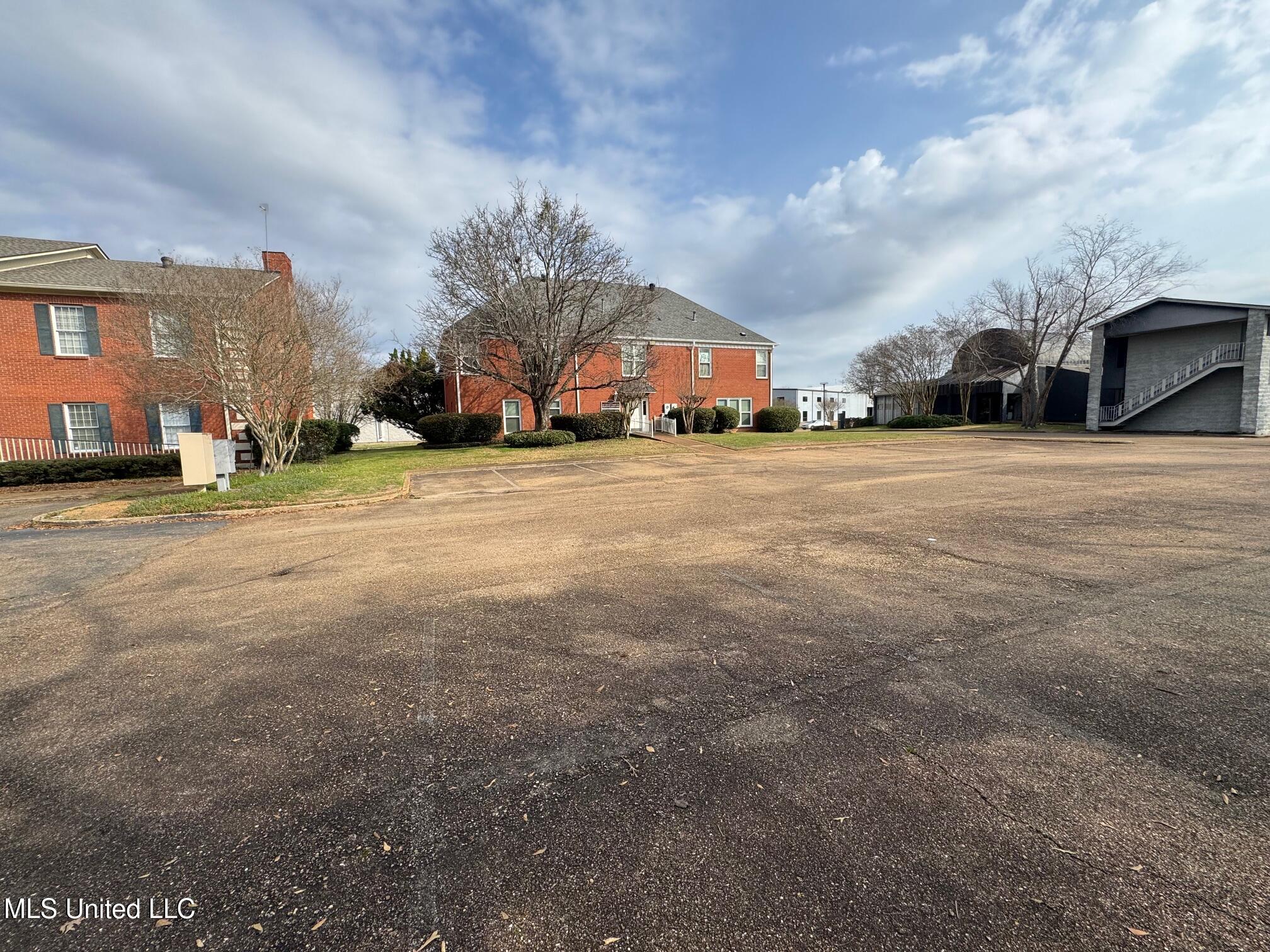 17 Northtown Drive Property Photo 35