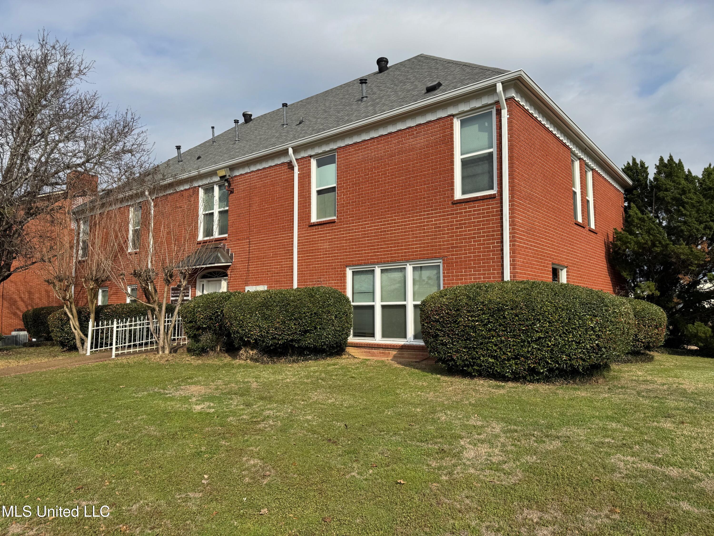 17 Northtown Drive Property Photo 41
