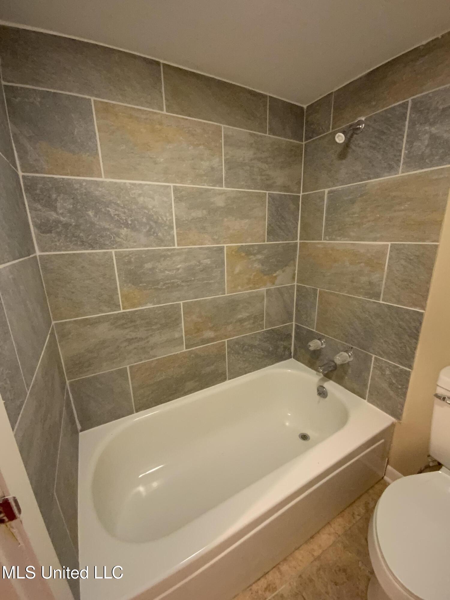 5155 Wayneland Drive Property Photo 12