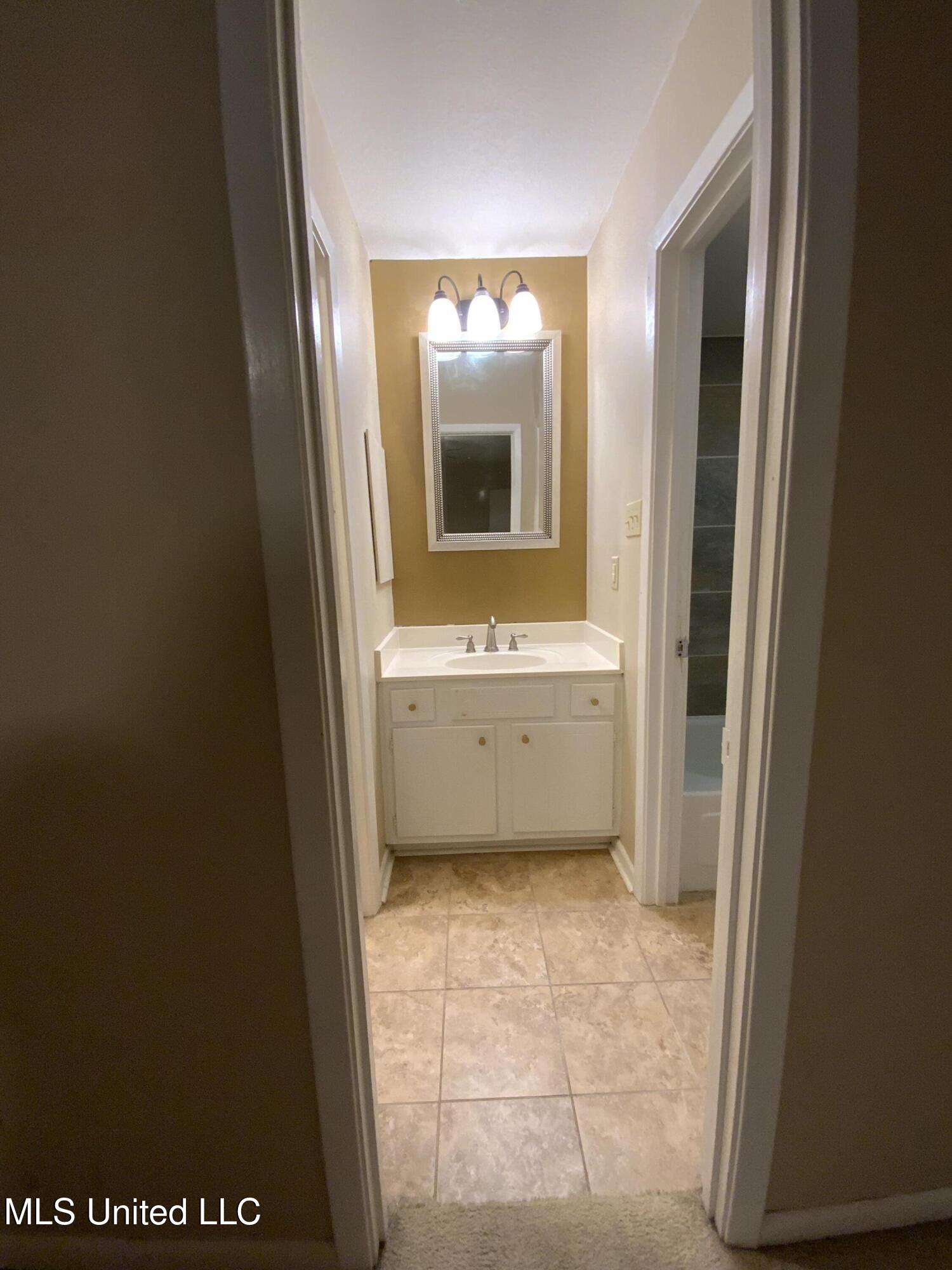 5155 Wayneland Drive Property Photo 13