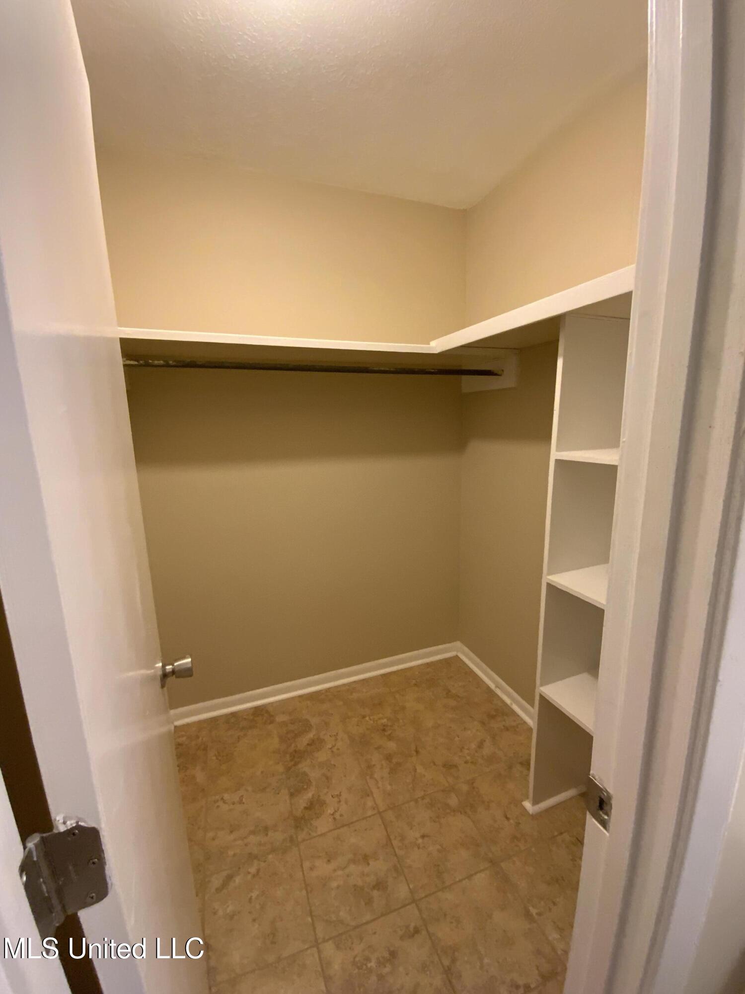 5155 Wayneland Drive Property Photo 14