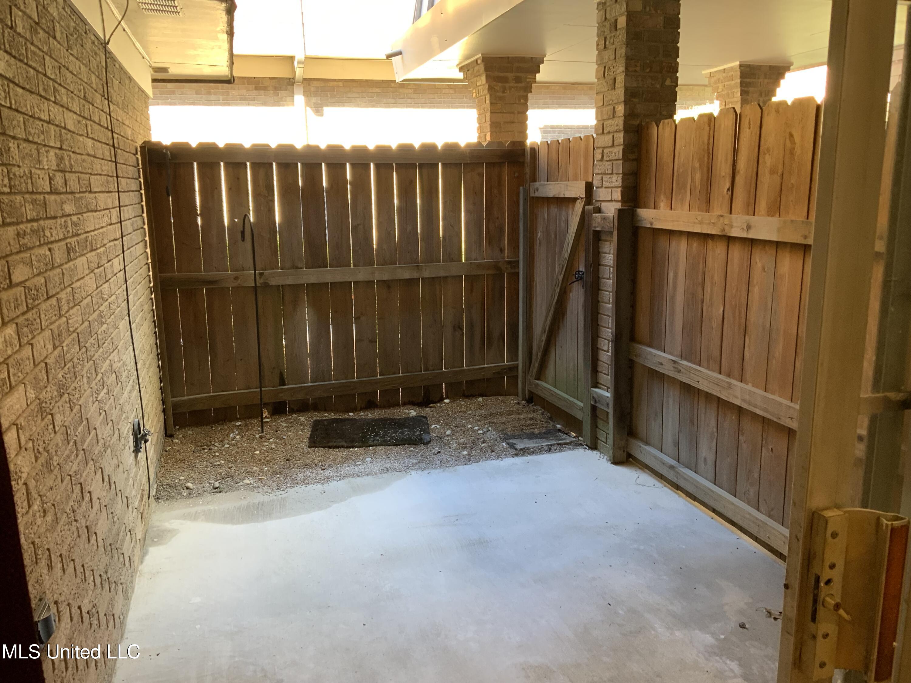 5155 Wayneland Drive Property Photo 18