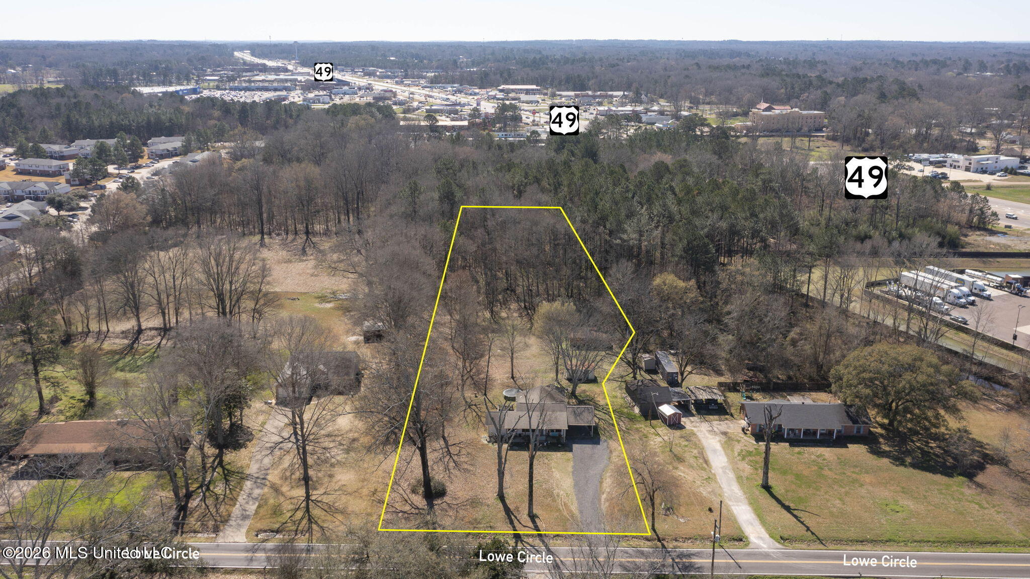 228 Lowe Circle Property Photo 7