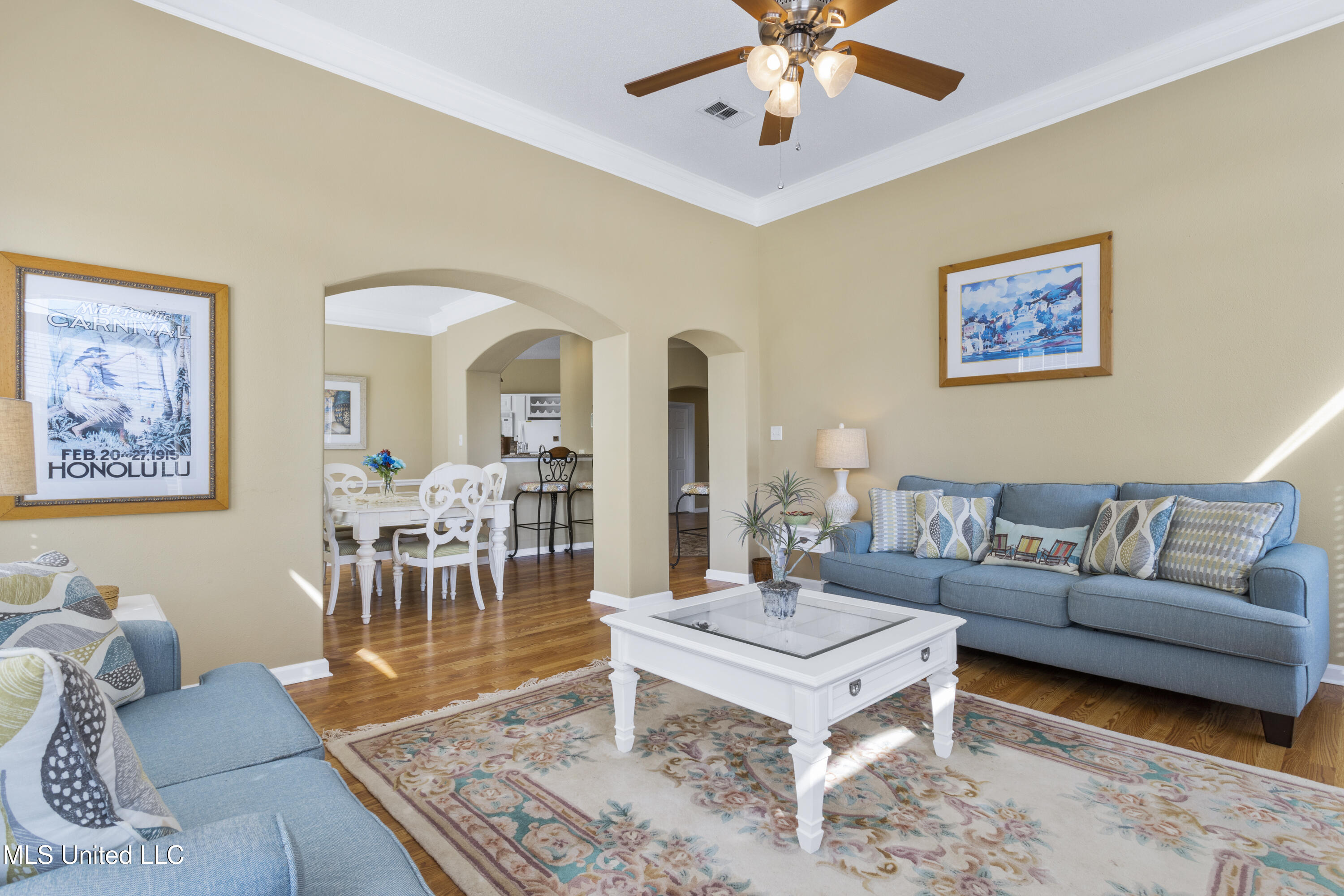 2252 Beach Drive Property Photo 9