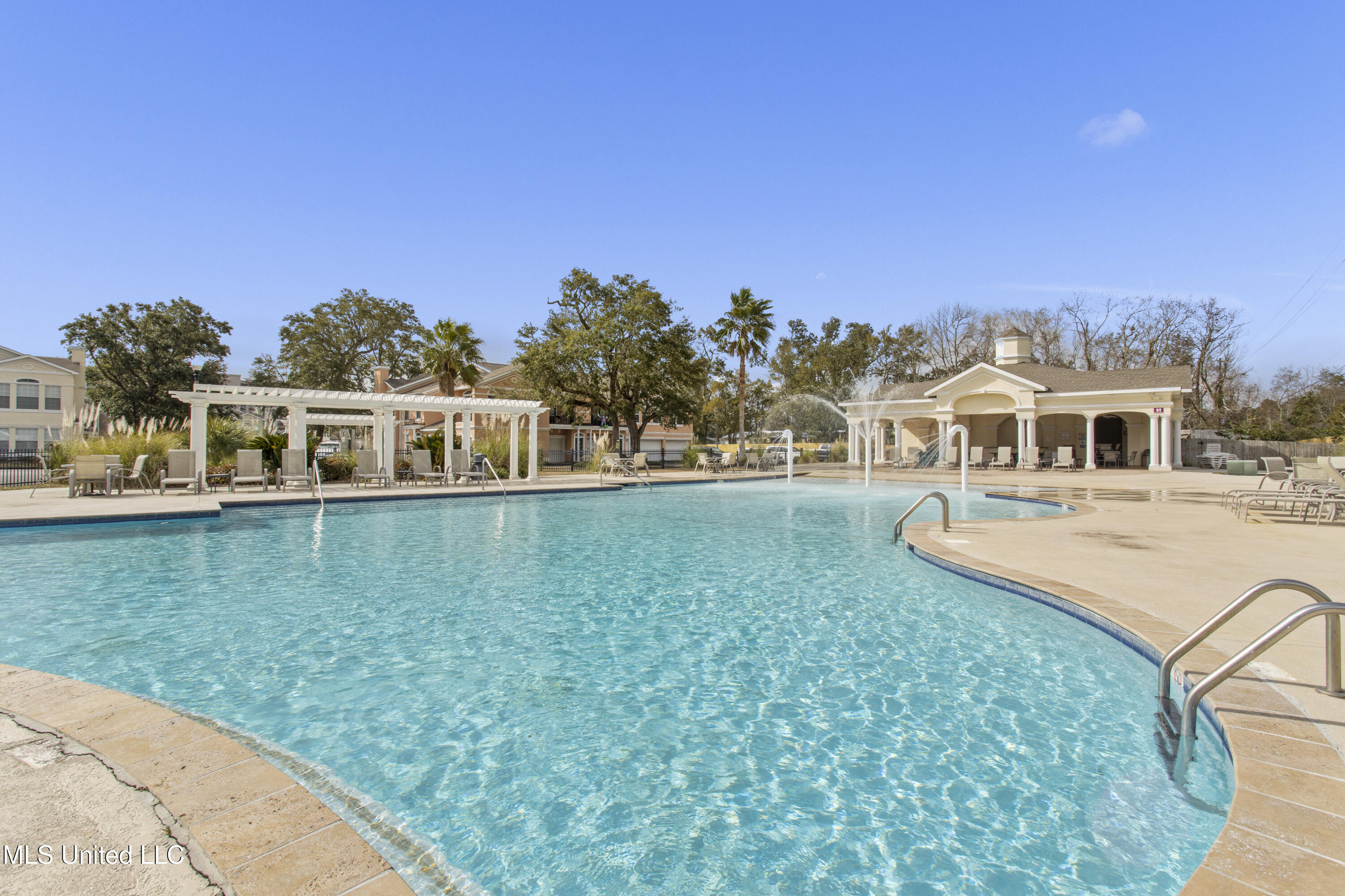 2252 Beach Drive Property Photo 38