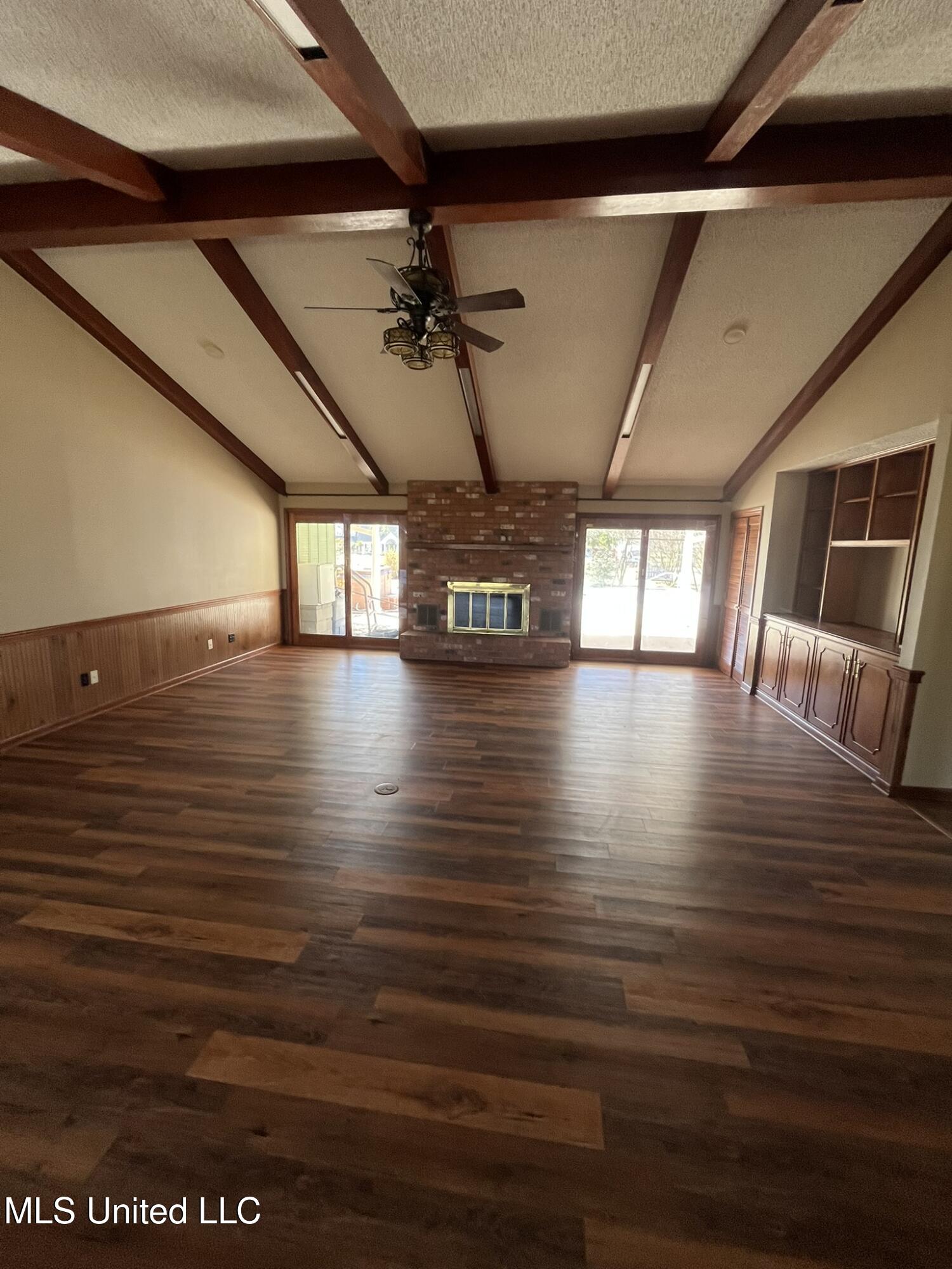 162 Pecania Drive Property Photo 4
