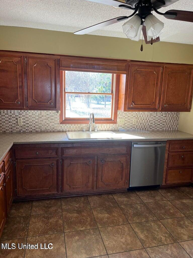 162 Pecania Drive Property Photo 12