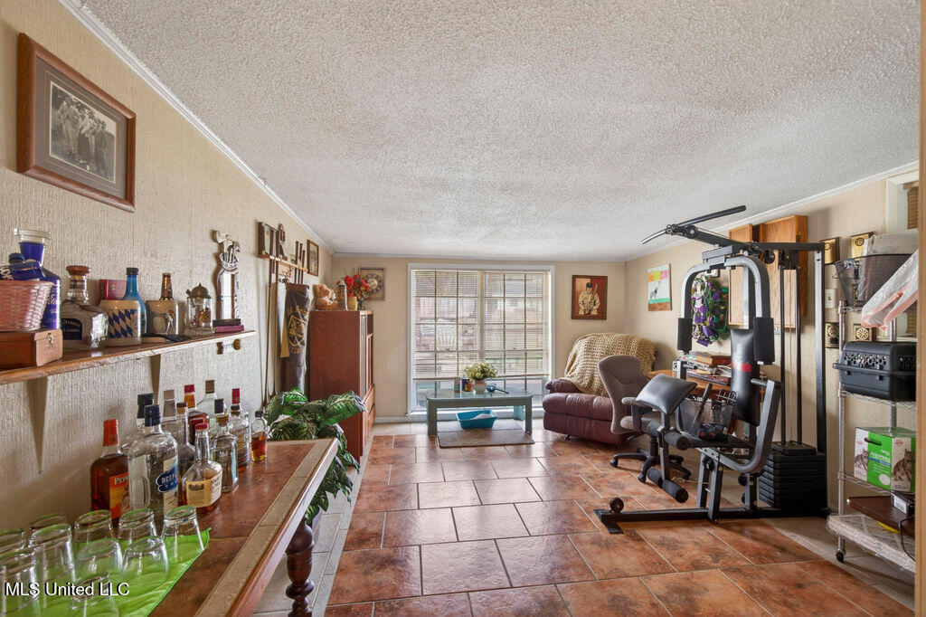 734 Canterbury Drive Property Photo 17