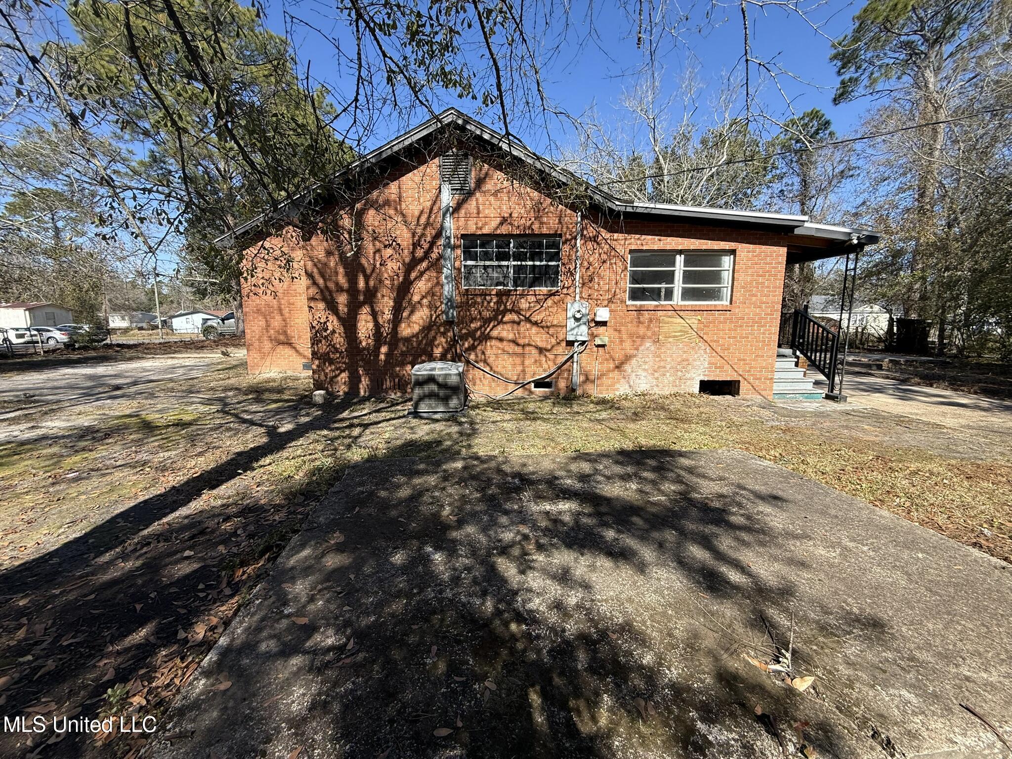 8356 Louisiana Avenue Property Photo 3