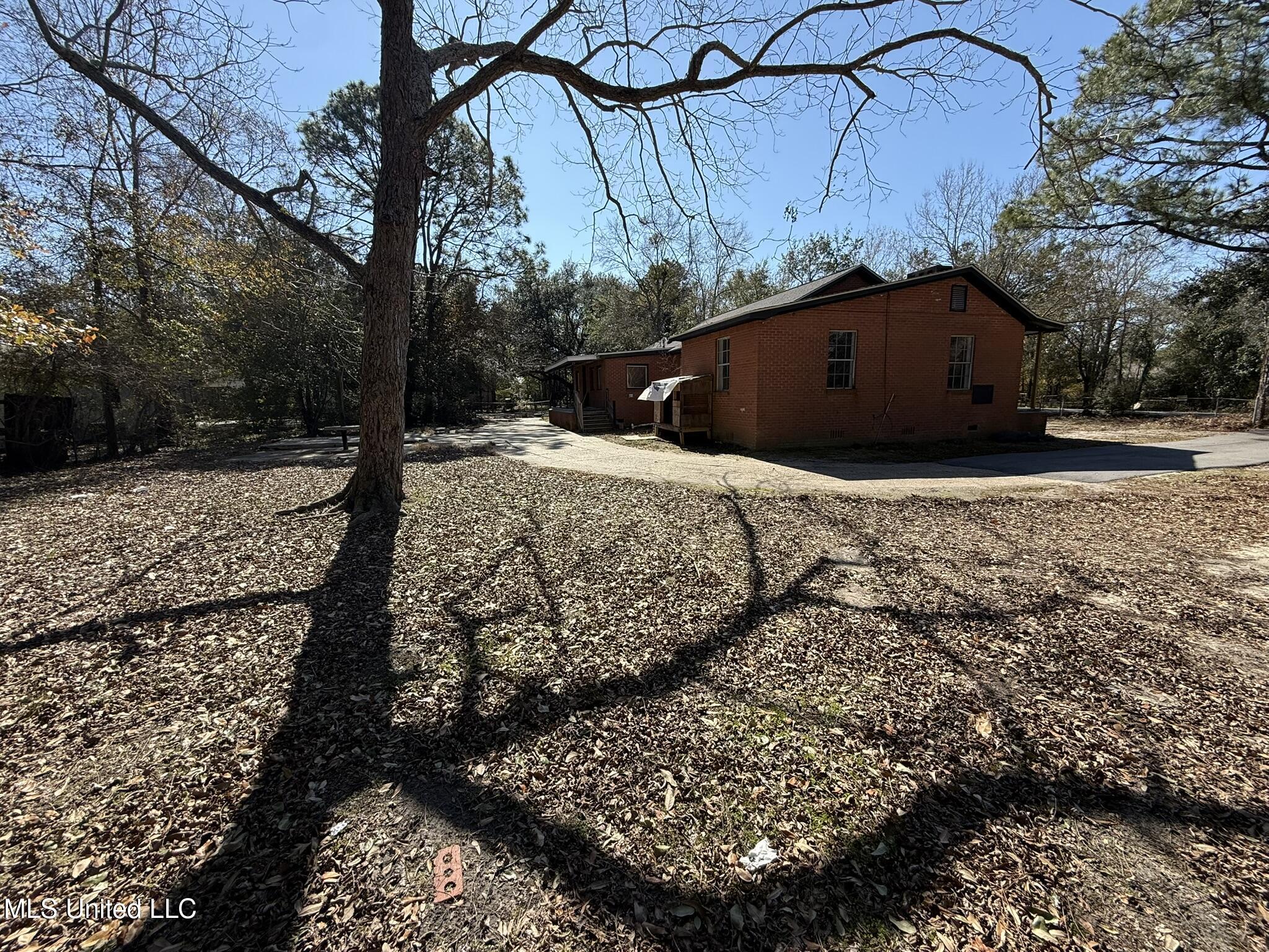 8356 Louisiana Avenue Property Photo 6