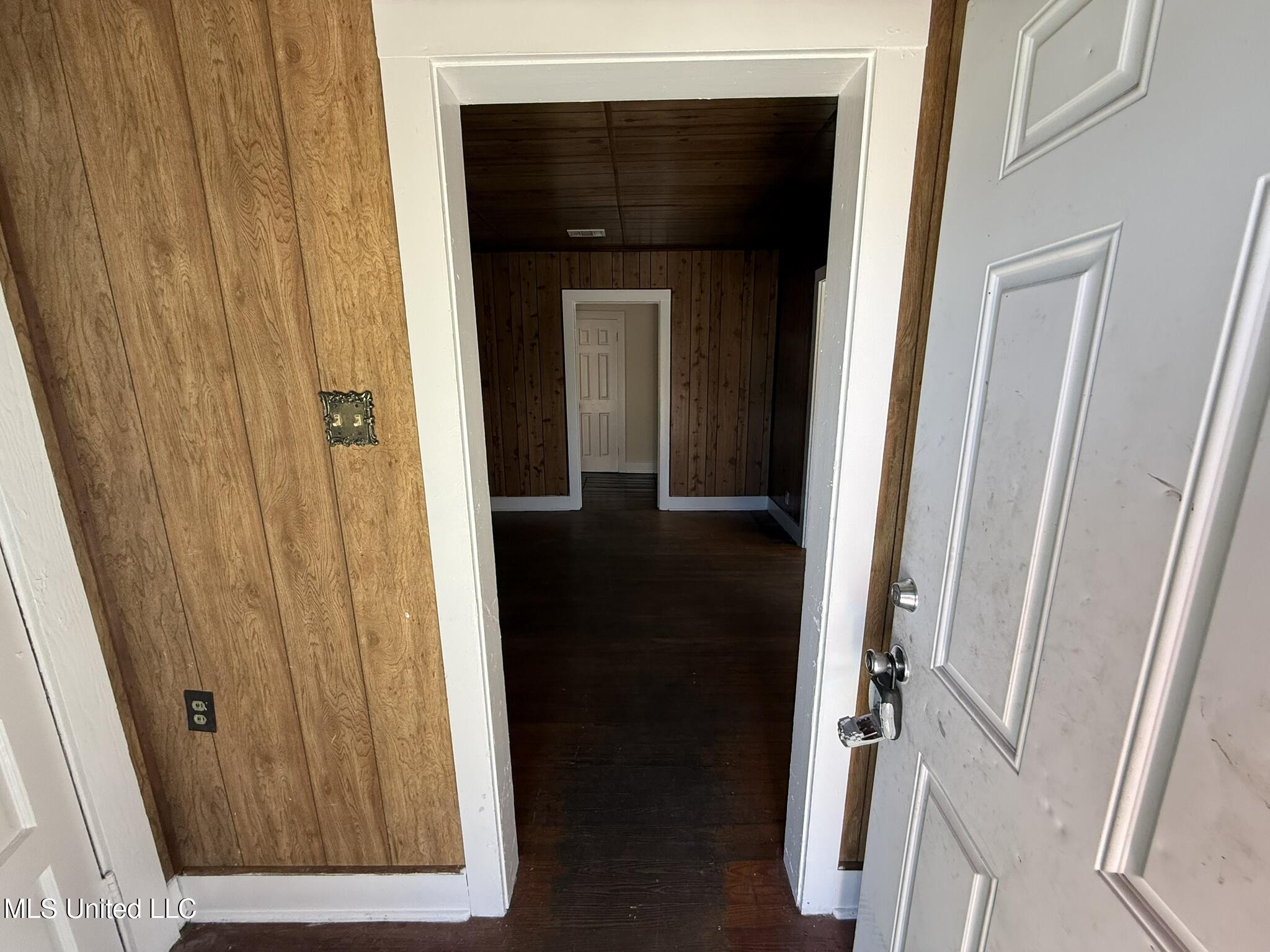 8356 Louisiana Avenue Property Photo 10