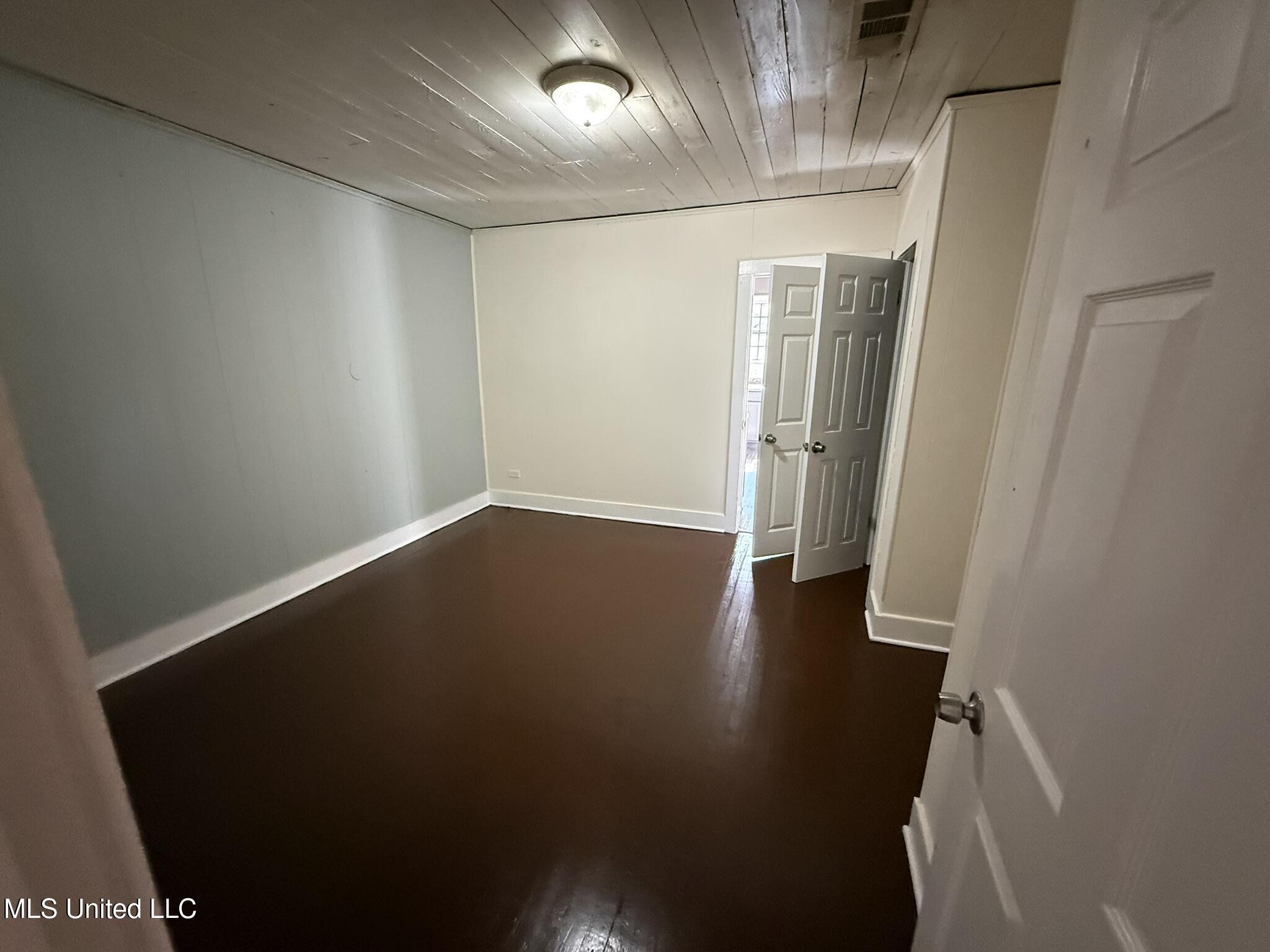 8356 Louisiana Avenue Property Photo 20