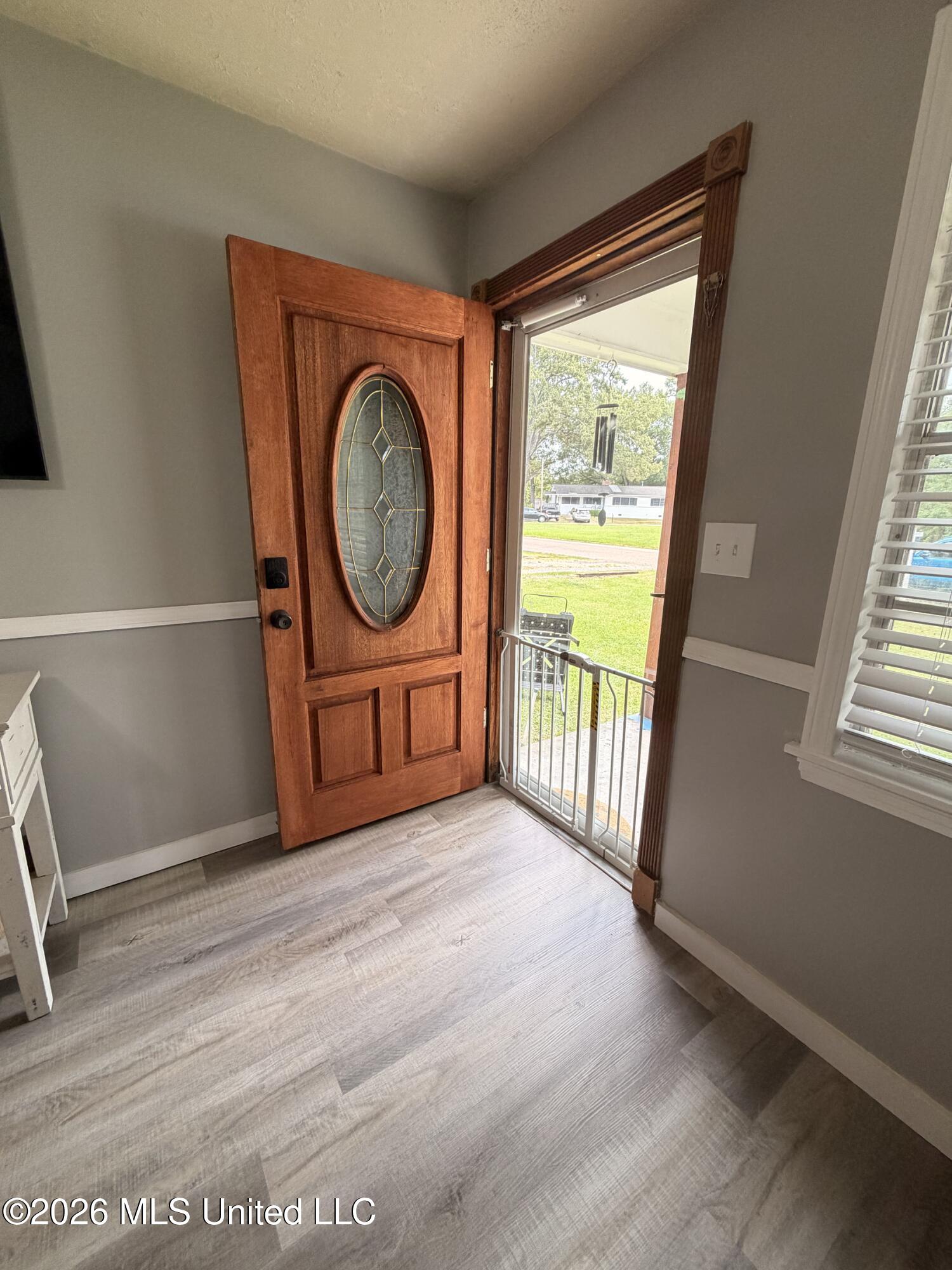 305 Lionel Road Property Photo 2