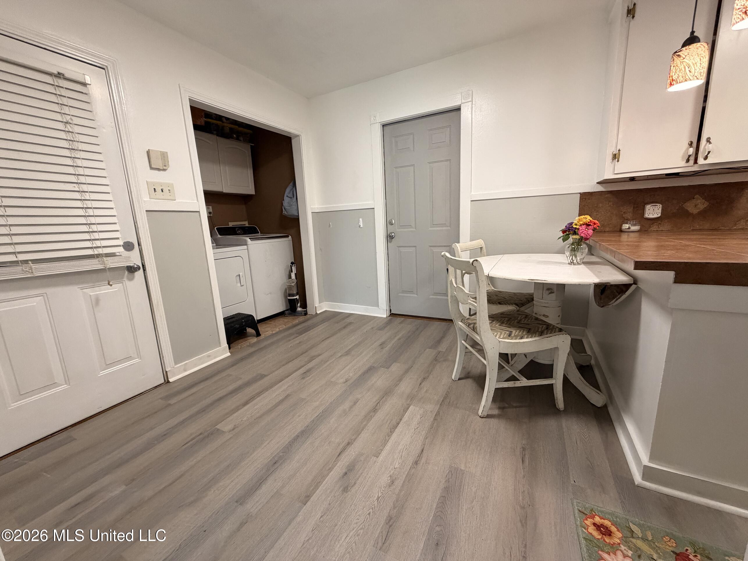 305 Lionel Road Property Photo 7