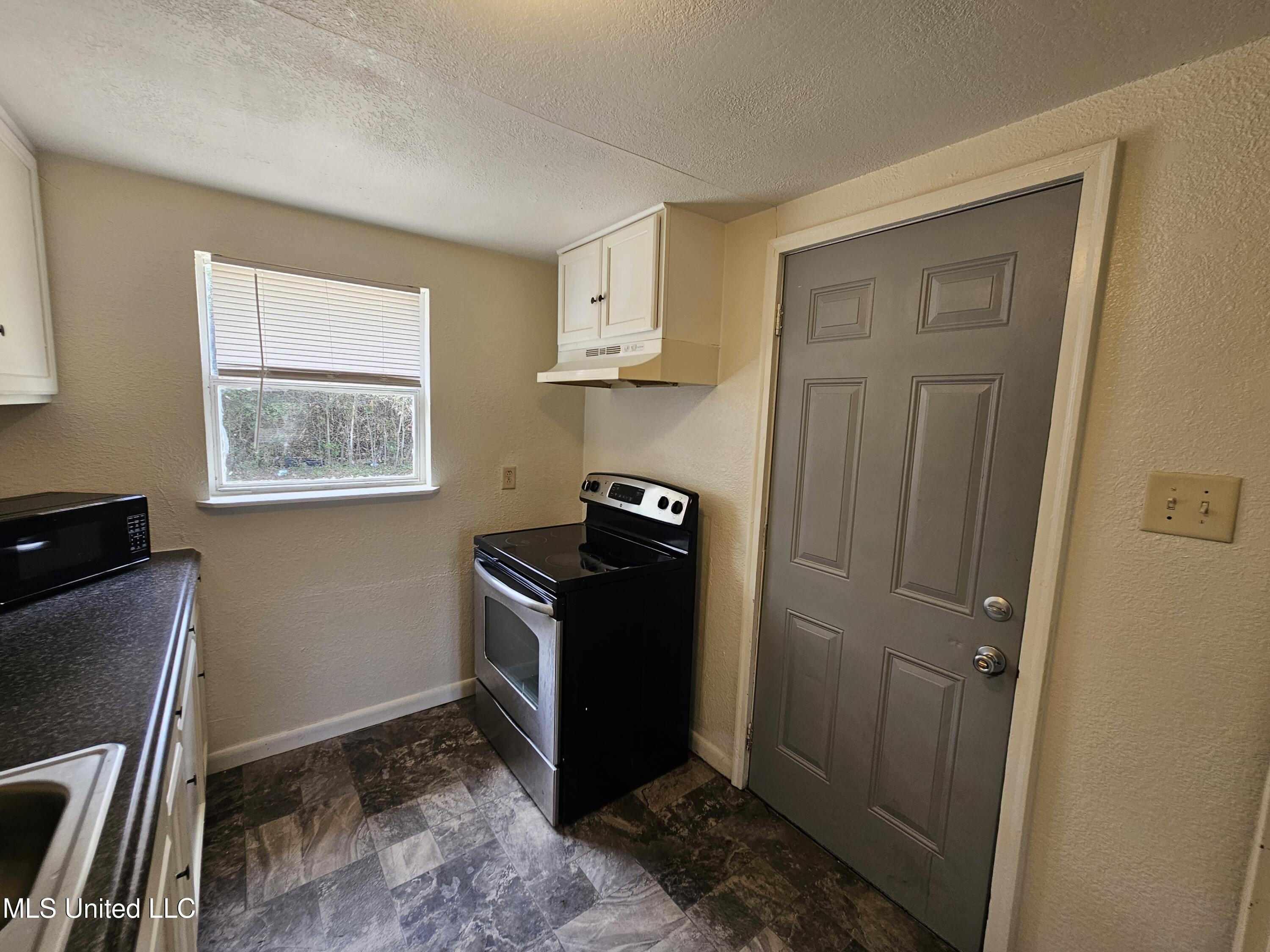 263 Mcdonnell Avenue Property Photo 13