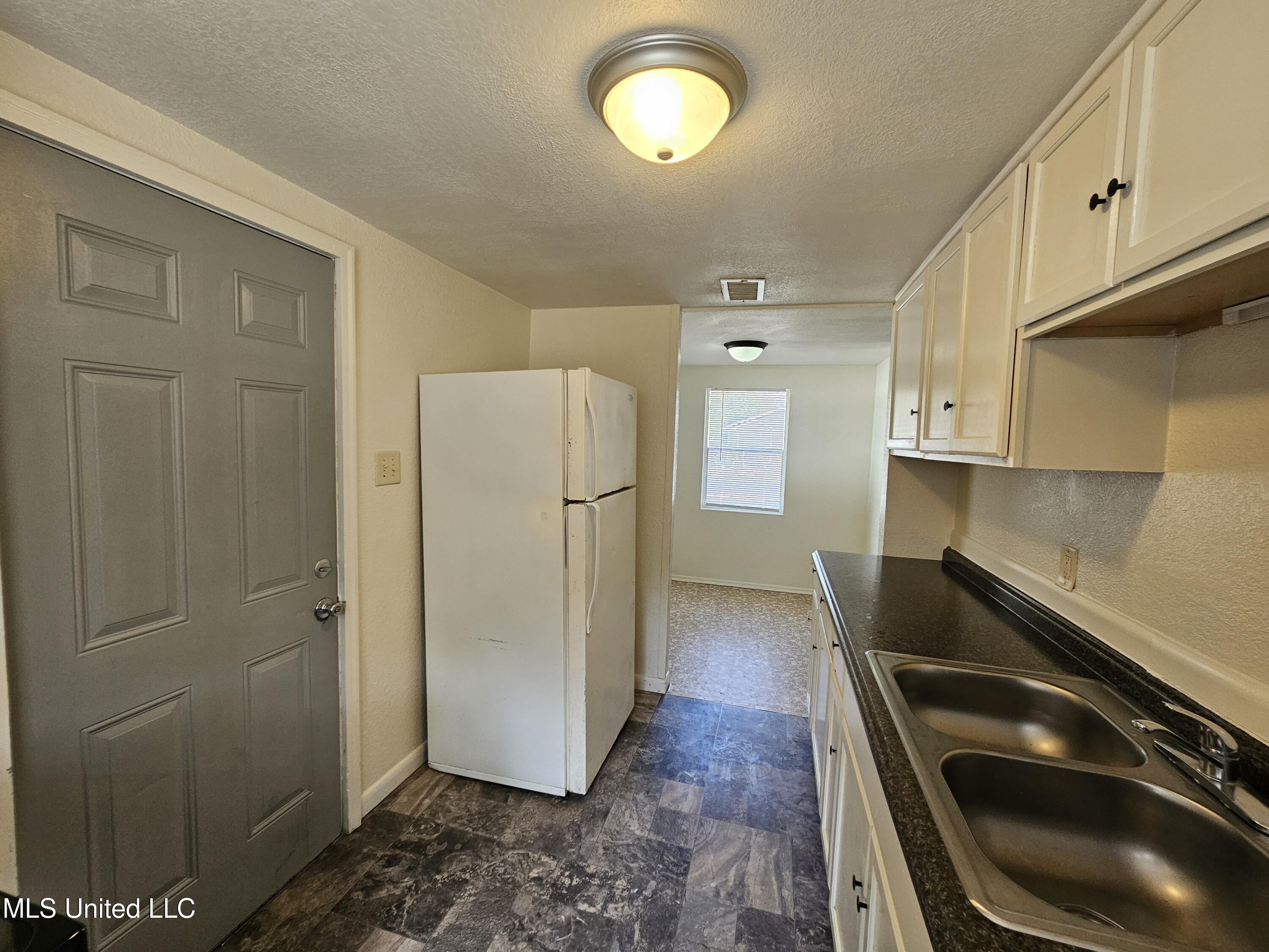 263 Mcdonnell Avenue Property Photo 14