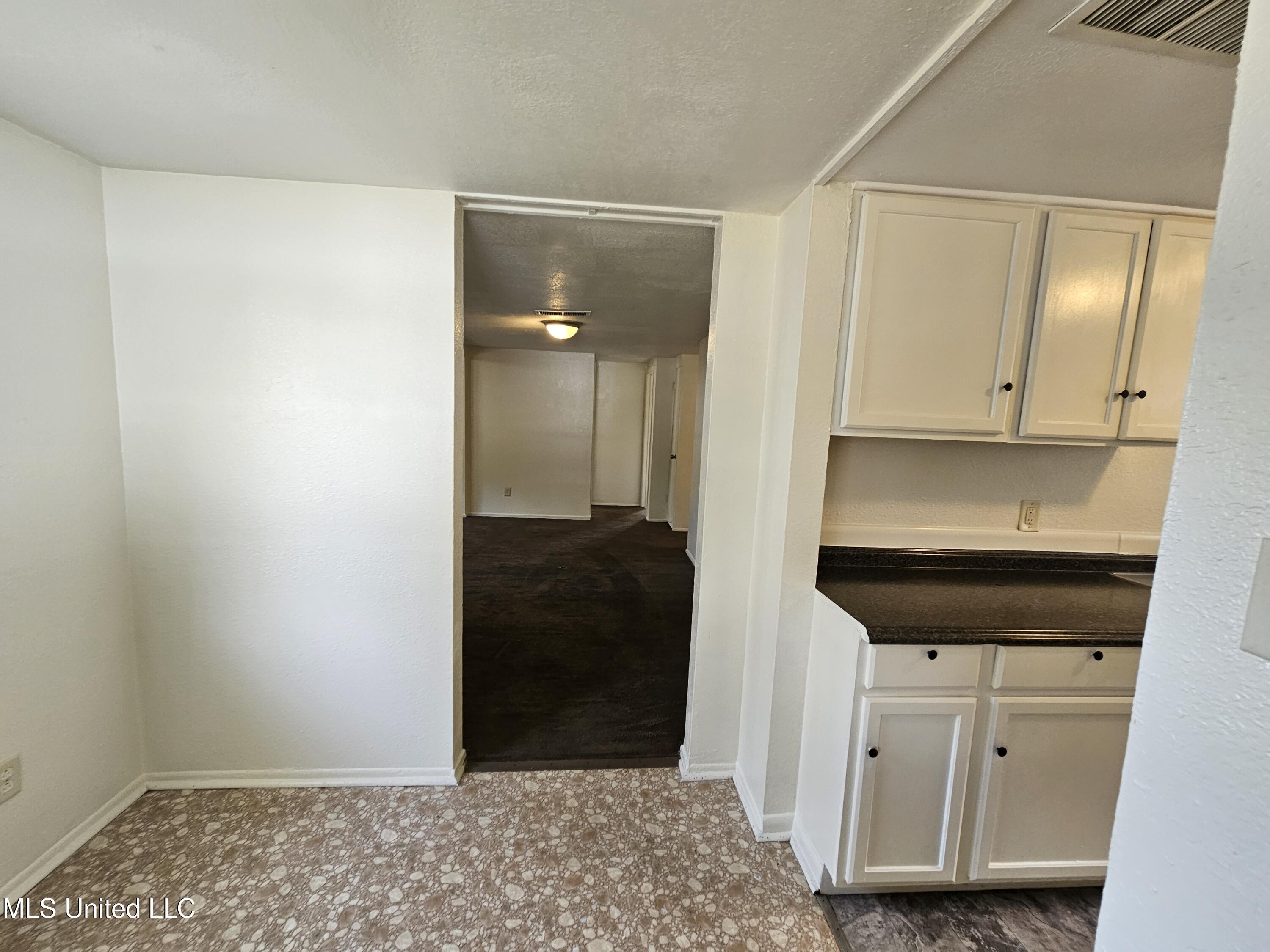 263 Mcdonnell Avenue Property Photo 16