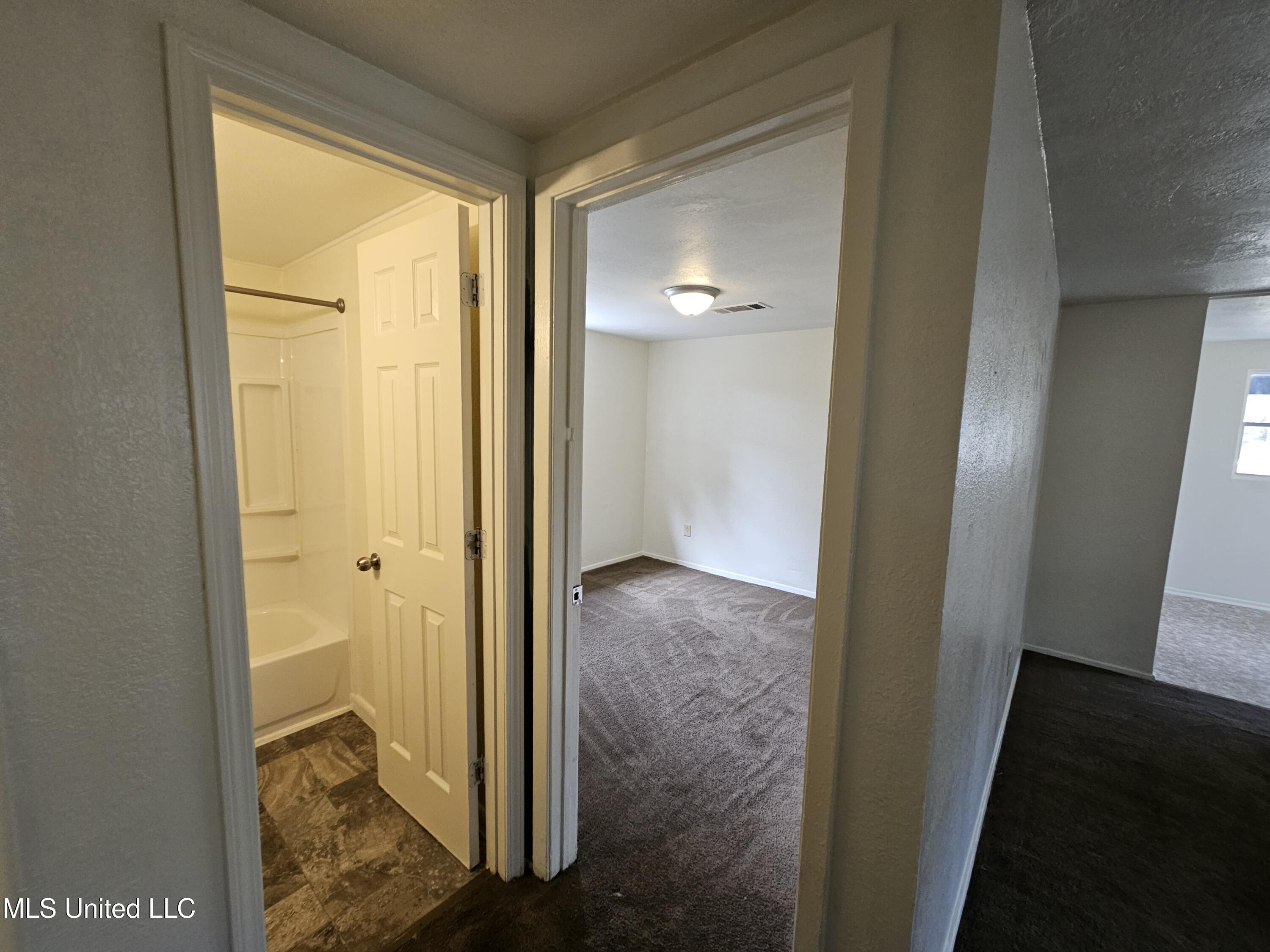 263 Mcdonnell Avenue Property Photo 20