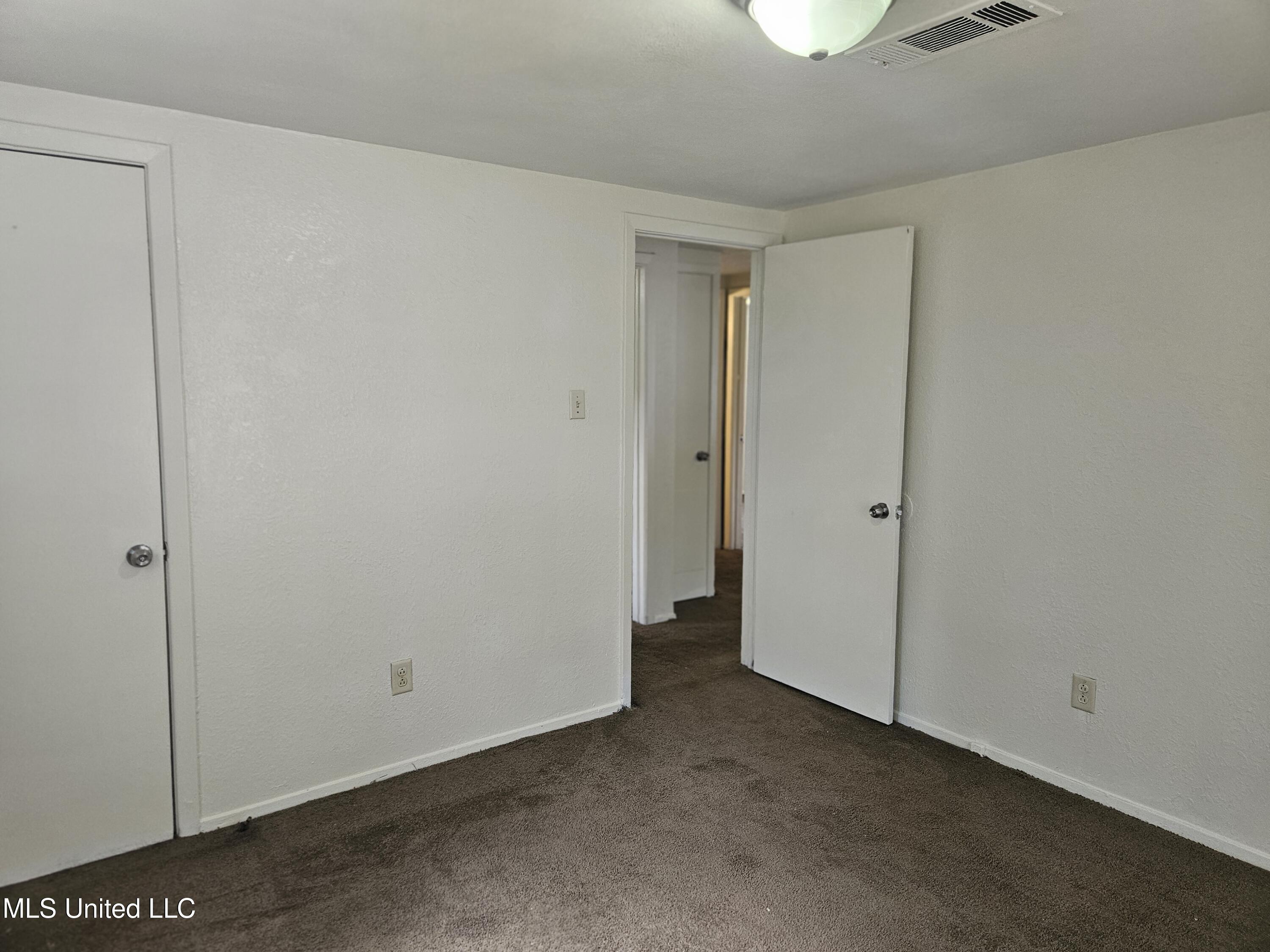 263 Mcdonnell Avenue Property Photo 28