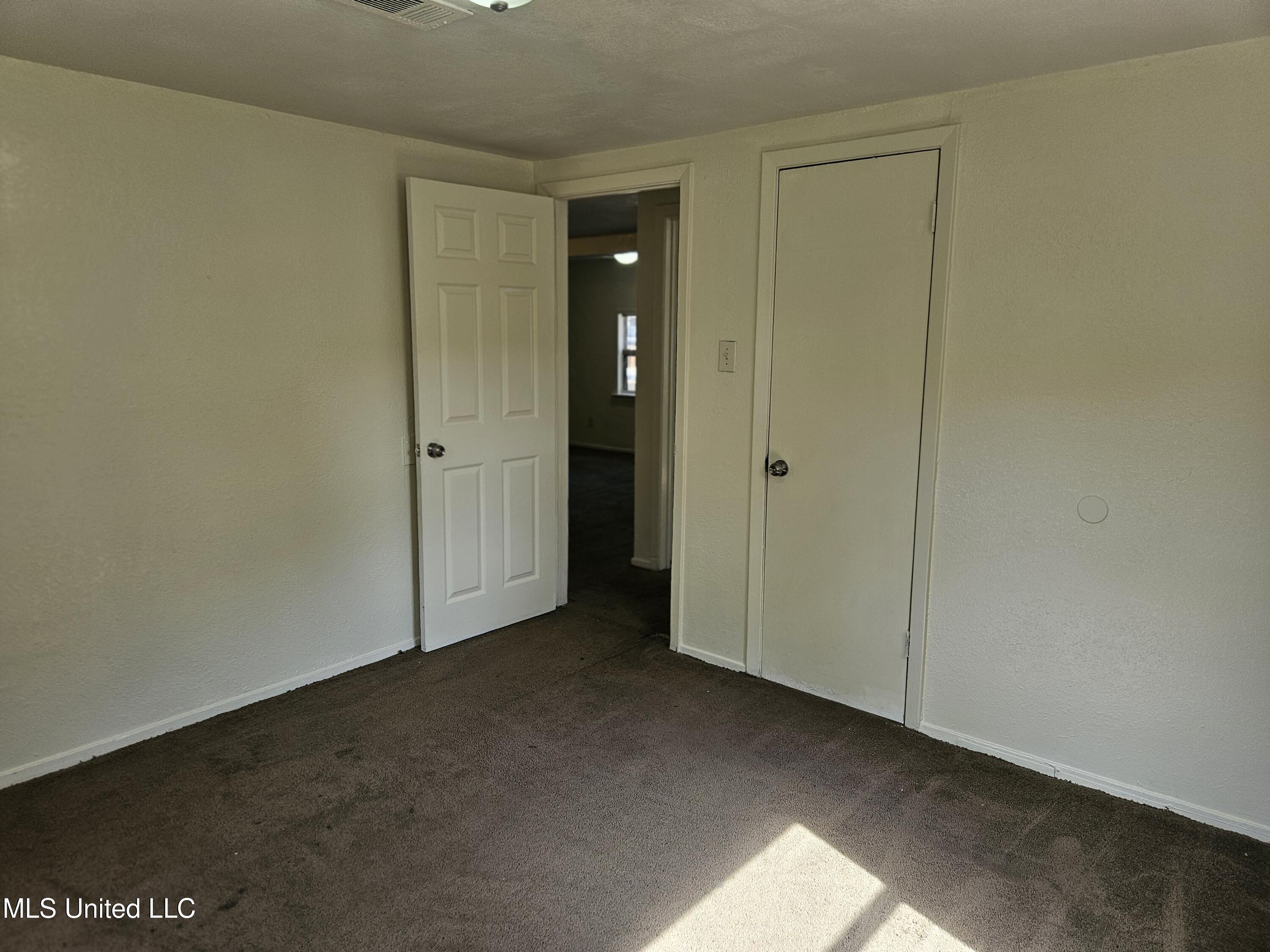 263 Mcdonnell Avenue Property Photo 33