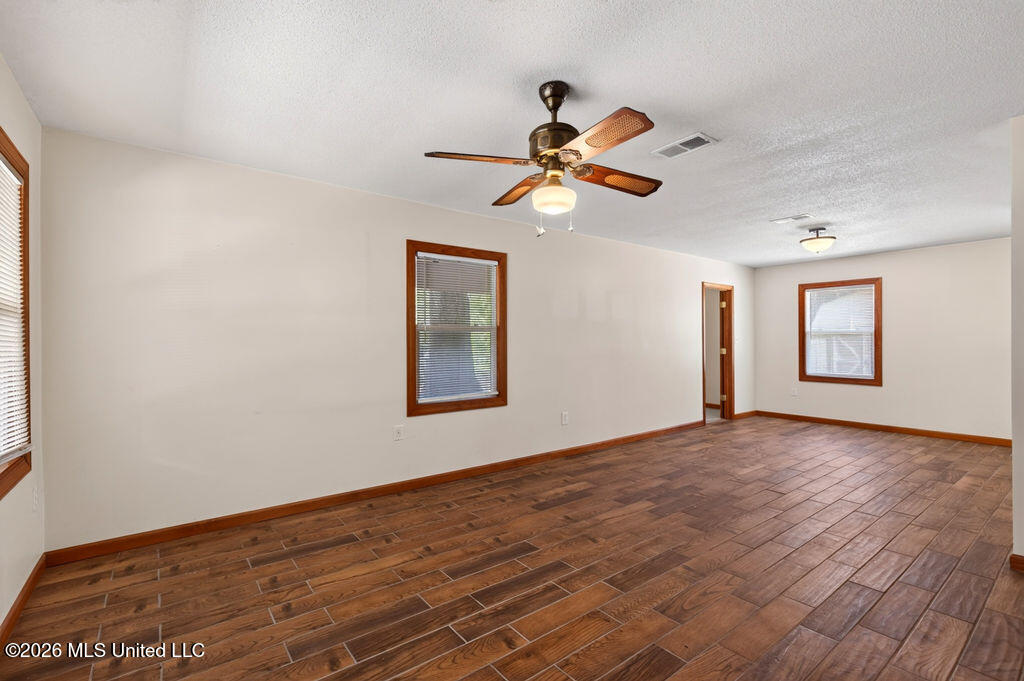 2306 Curcor Drive Property Photo 5