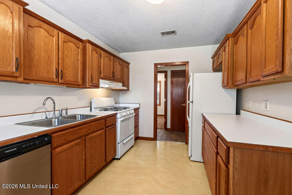2306 Curcor Drive Property Photo 12