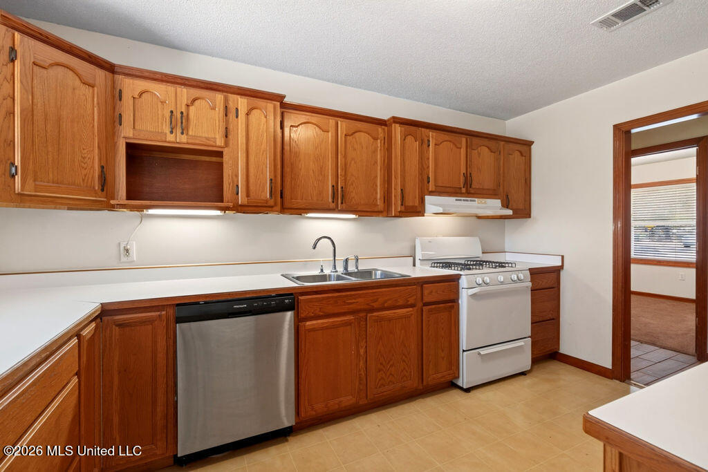 2306 Curcor Drive Property Photo 13