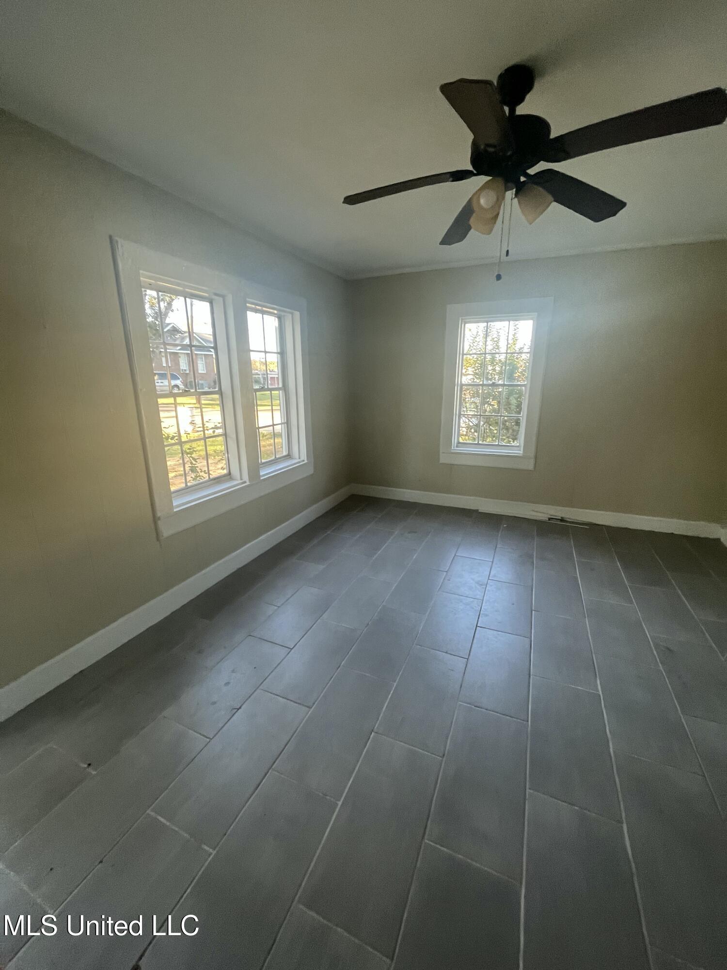2314 Blount Avenue Property Photo 2