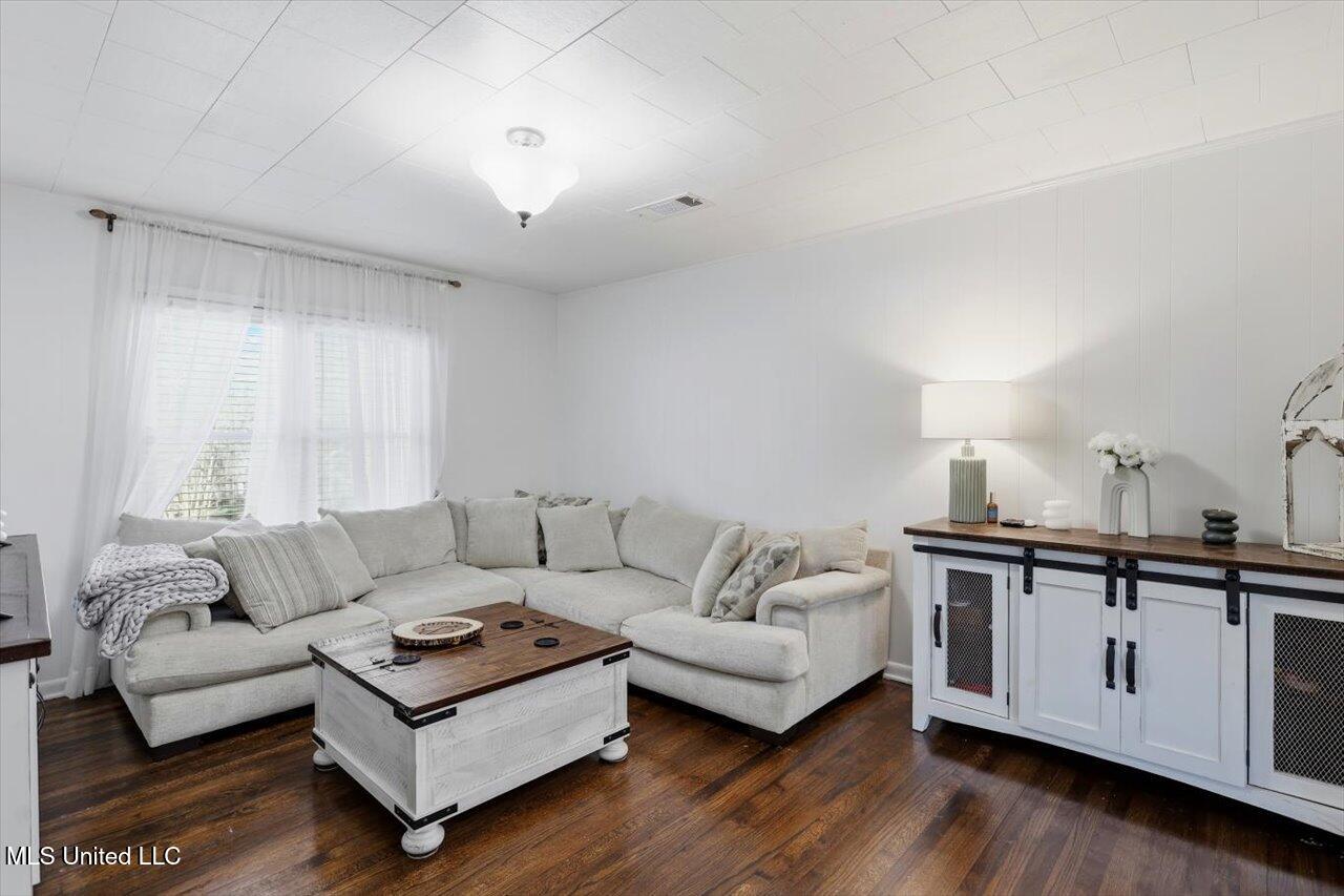 13131 New Zion Road Property Photo 6