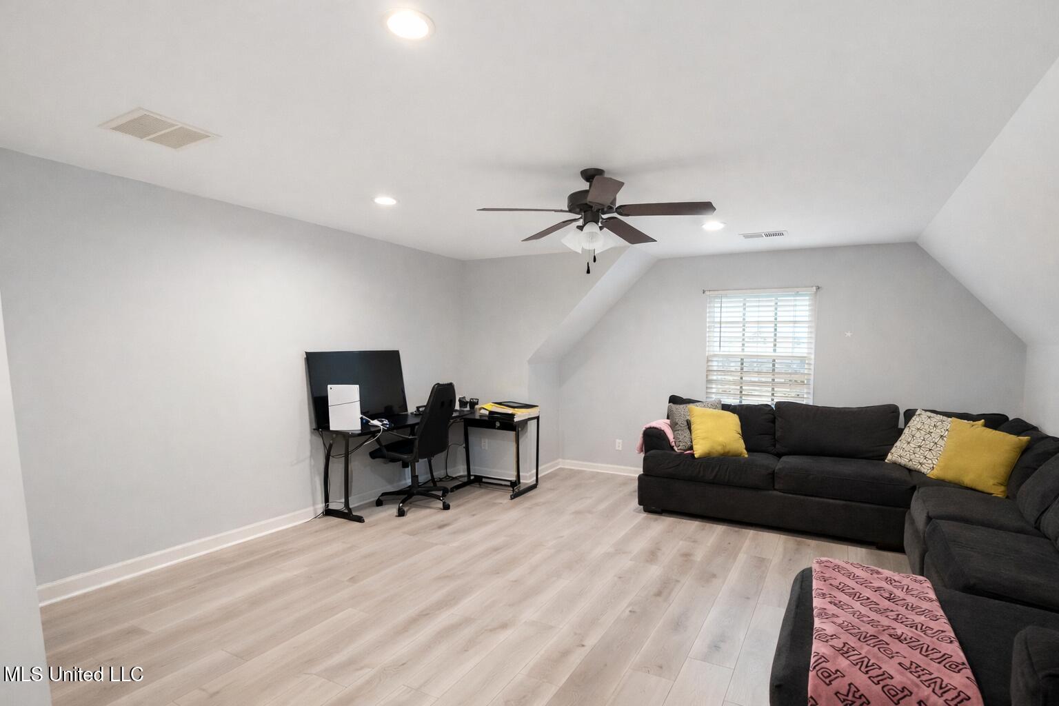 9025 Billy Pat Drive Property Photo 21