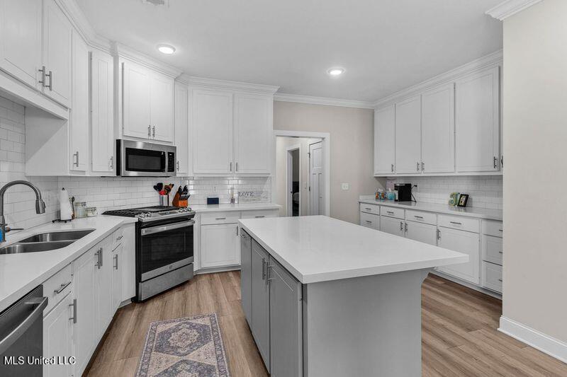 817 Long Leaf Circle Property Photo 11