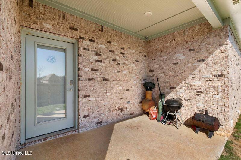 817 Long Leaf Circle Property Photo 25