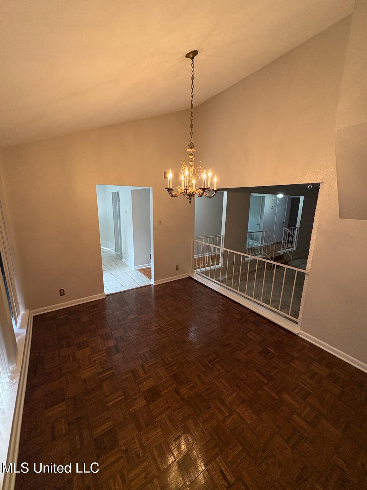 5125 Old Canton Road Property Photo 3